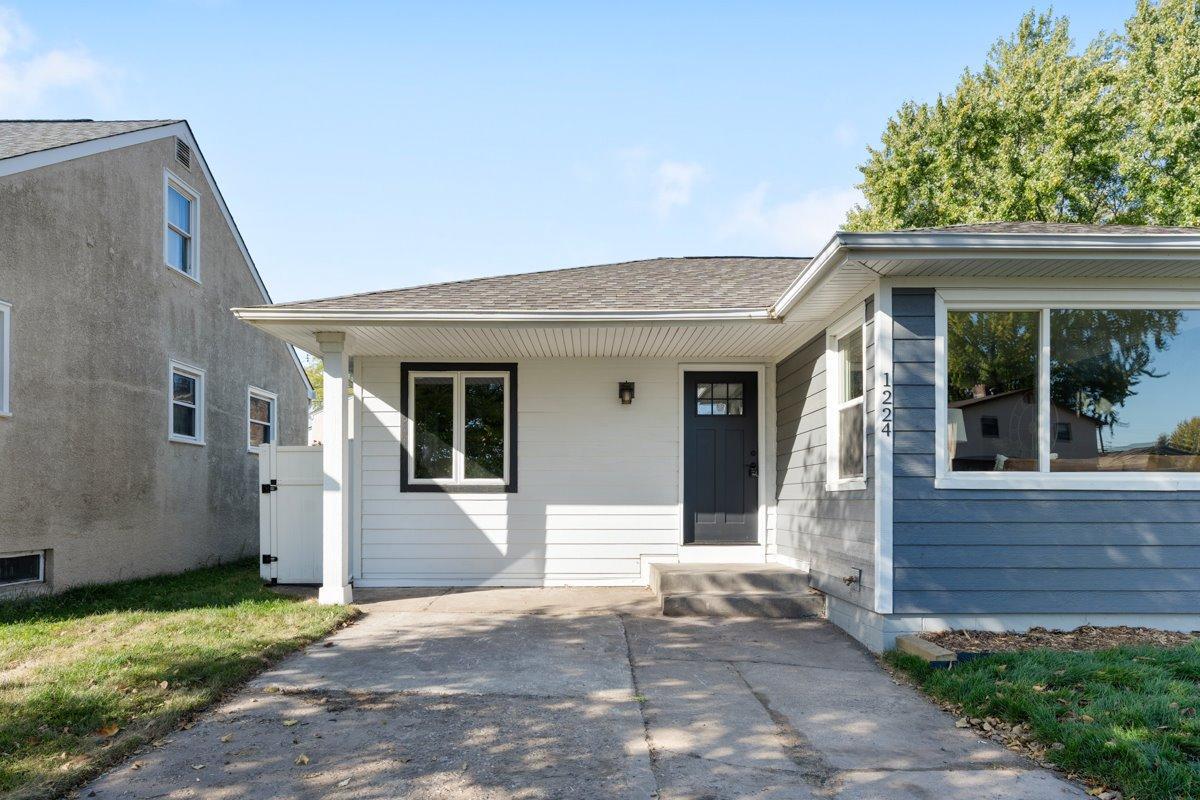 View of Residential at 1224 6th Avenue, South Saint Paul MN 55075, South Saint Paul (3 of 47) - Mike Wilen | Minnesota Team Real Estate