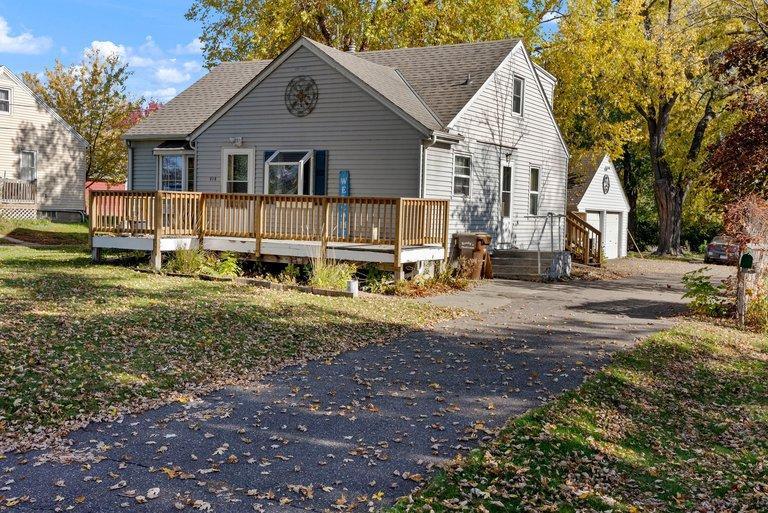 View of Single Family at 618 Montrose Boulevard, Buffalo - Mike Wilen | Minnesota Team Real Estate
