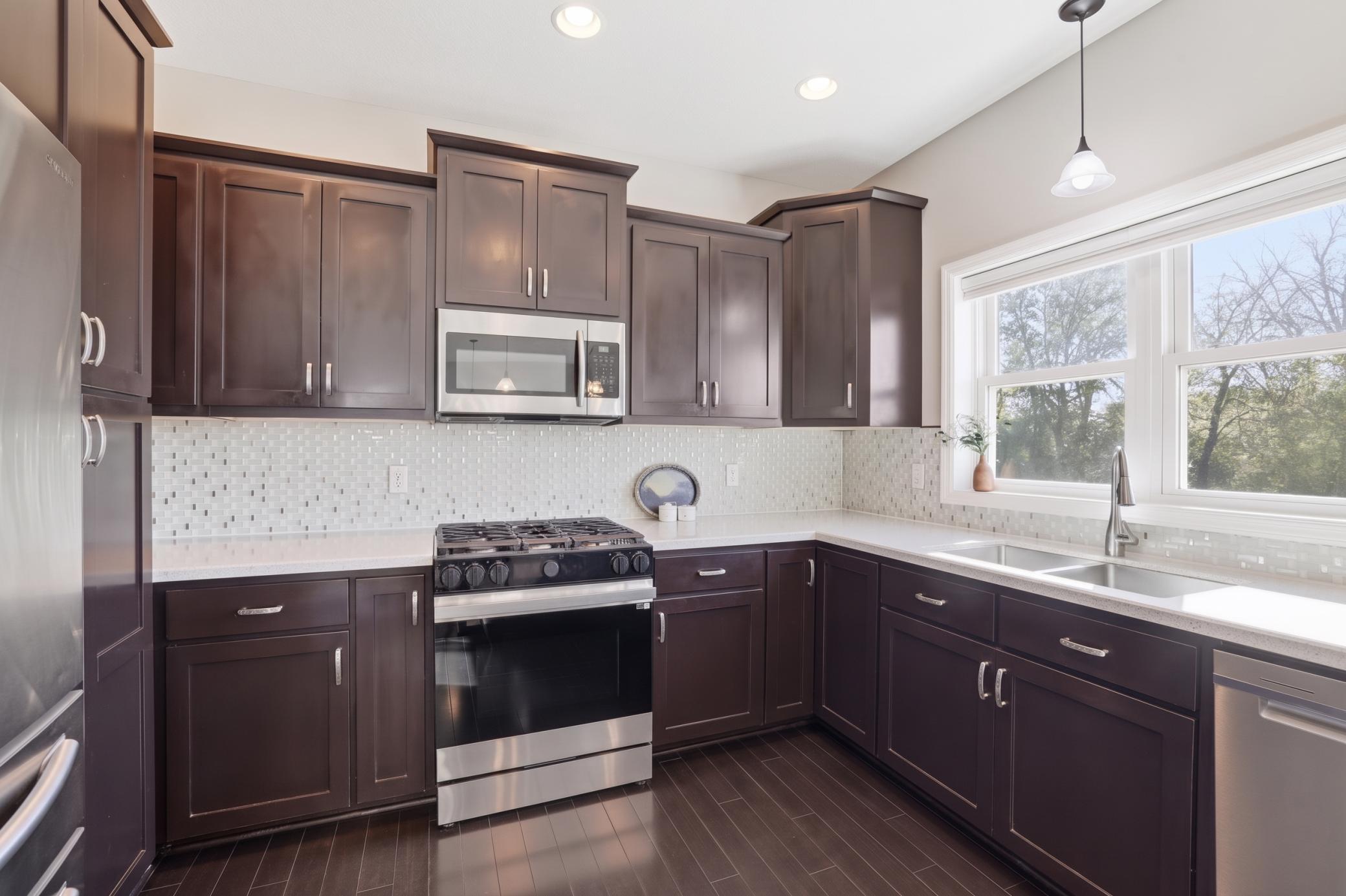 View of Residential at 956 Farmers Ridge Trail, Belle Plaine MN 56011, Belle Plaine (11 of 36) - Mike Wilen | Minnesota Team Real Estate