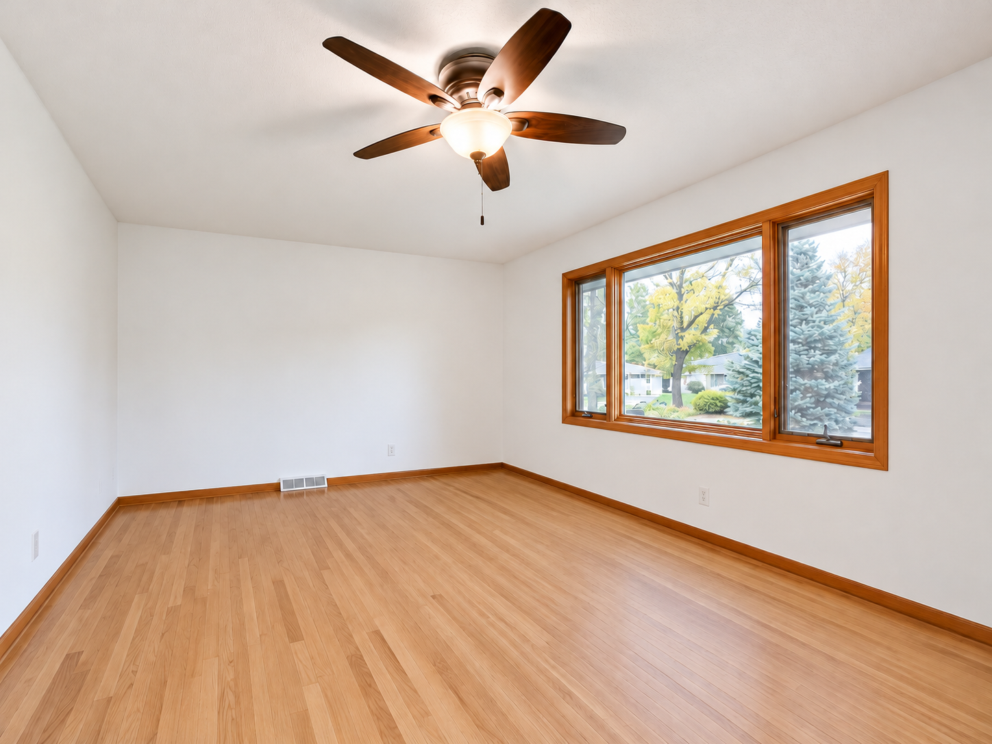 View of Residential at 21 Farrell Street, Maplewood MN 55119, Maplewood (6 of 16) - Mike Wilen | Minnesota Team Real Estate