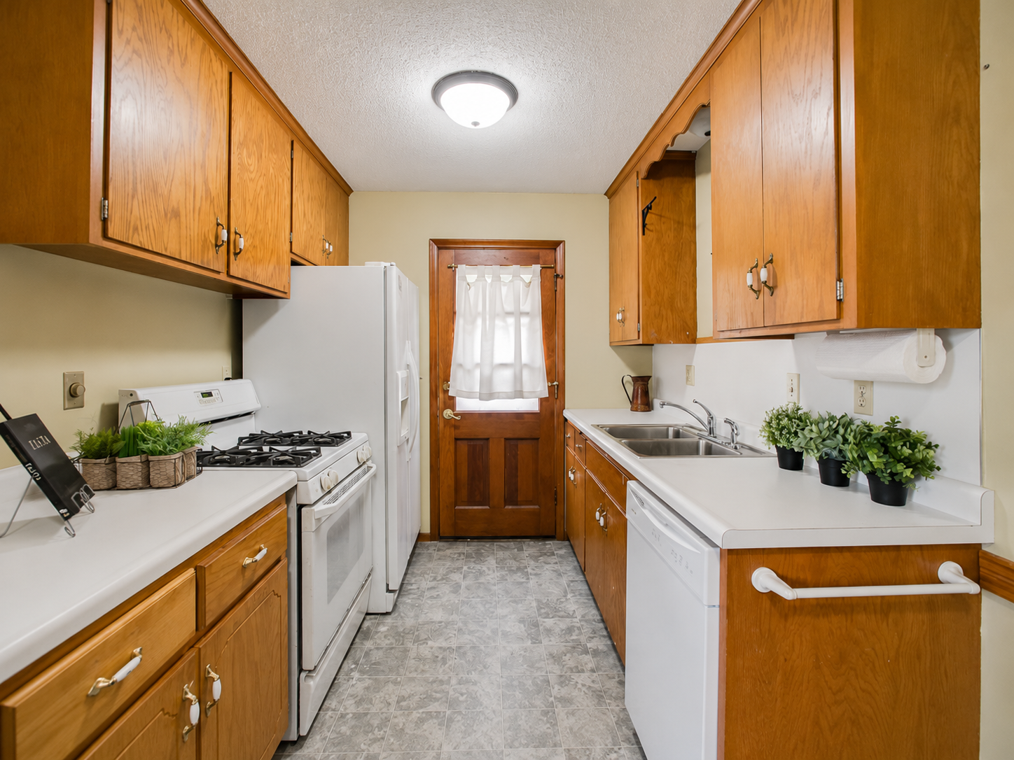 View of Residential at 21 Farrell Street, Maplewood MN 55119, Maplewood (2 of 16) - Mike Wilen | Minnesota Team Real Estate