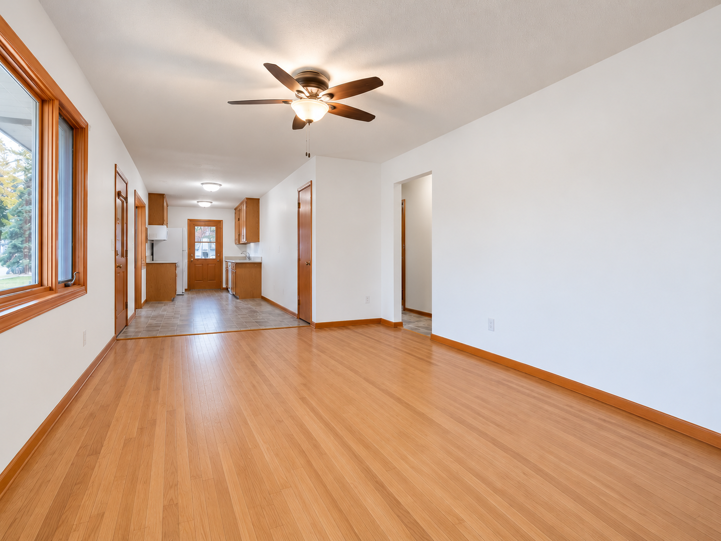 View of Residential at 21 Farrell Street, Maplewood MN 55119, Maplewood (5 of 16) - Mike Wilen | Minnesota Team Real Estate