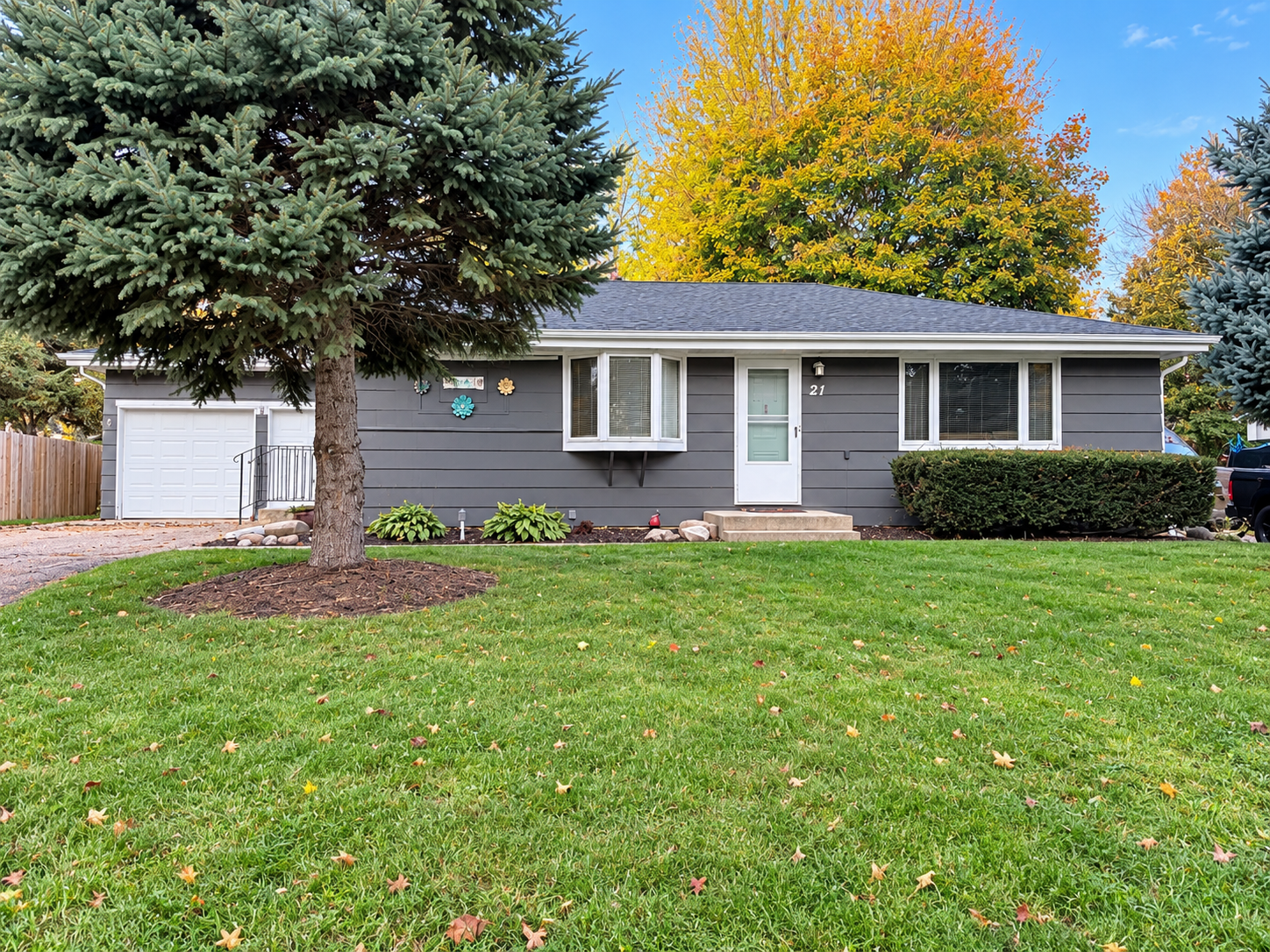 View of Single Family at 21 Farrell Street, Maplewood - Mike Wilen | Minnesota Team Real Estate