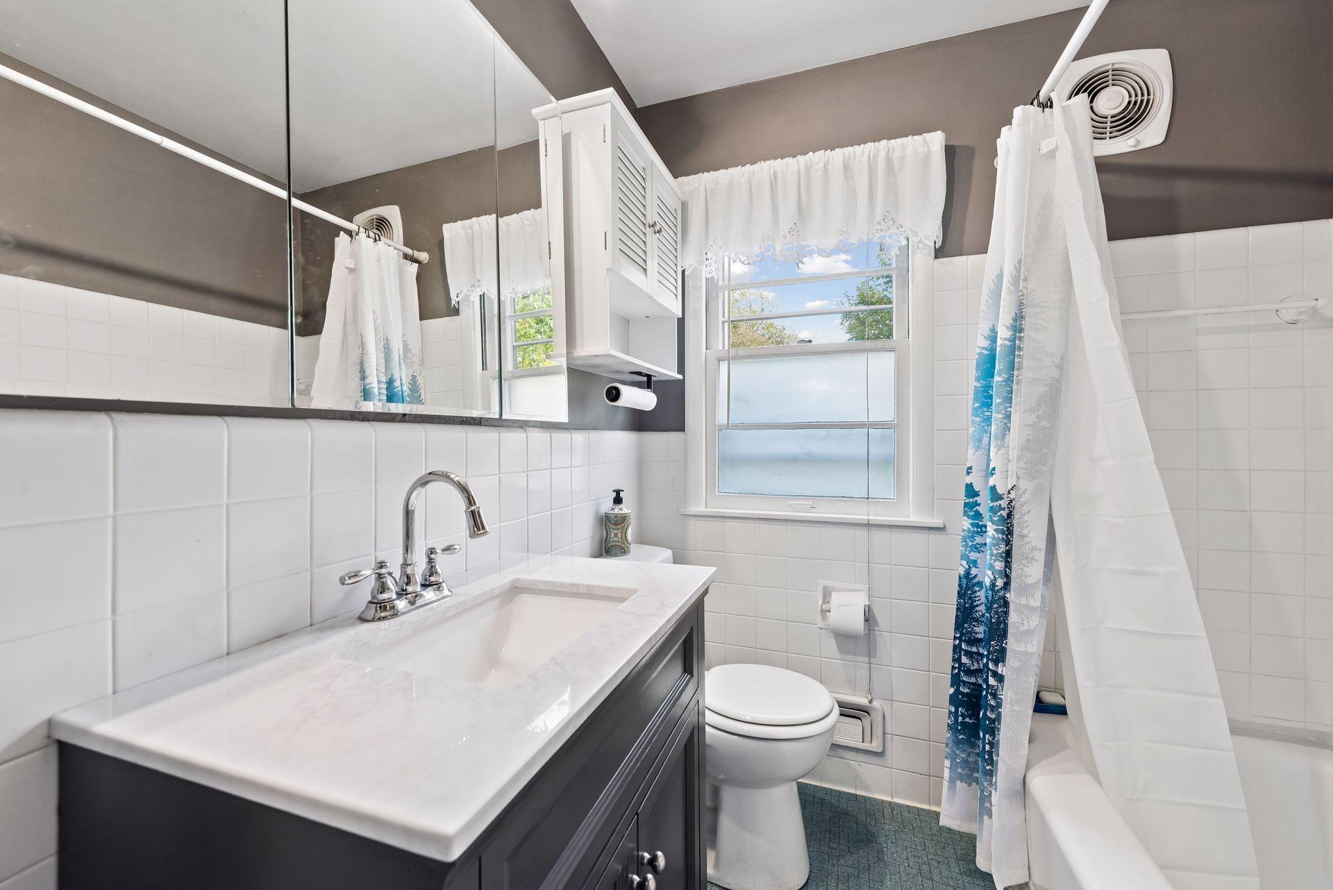 View of Residential at 7328 Girard Avenue, Richfield MN 55423, Richfield (13 of 28) - Mike Wilen | Minnesota Team Real Estate