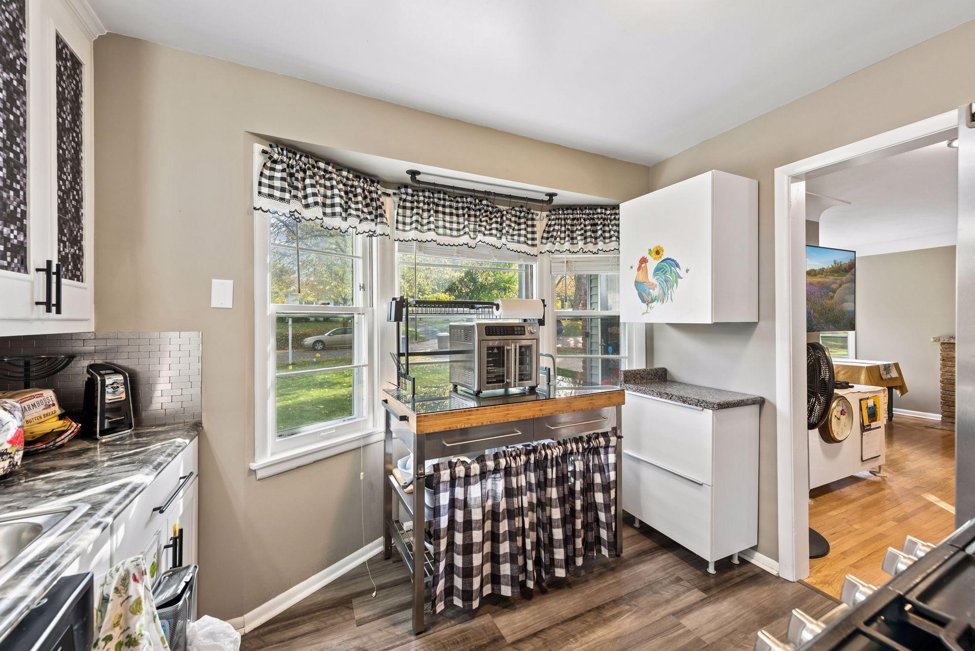 View of Residential at 7328 Girard Avenue, Richfield MN 55423, Richfield (8 of 28) - Mike Wilen | Minnesota Team Real Estate