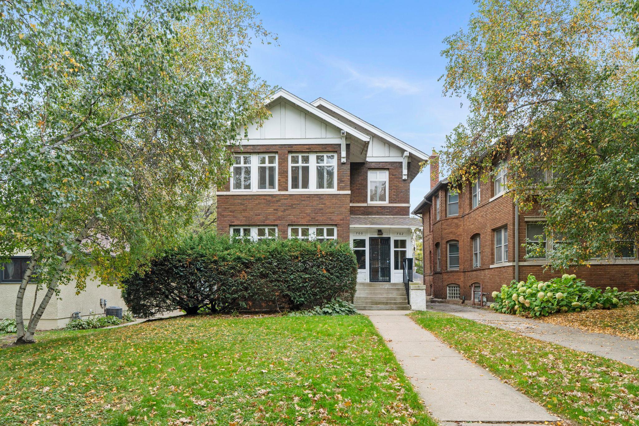 View of Duplex Up and Down at 700 Summit Avenue, Saint Paul - Mike Wilen | Minnesota Team Real Estate