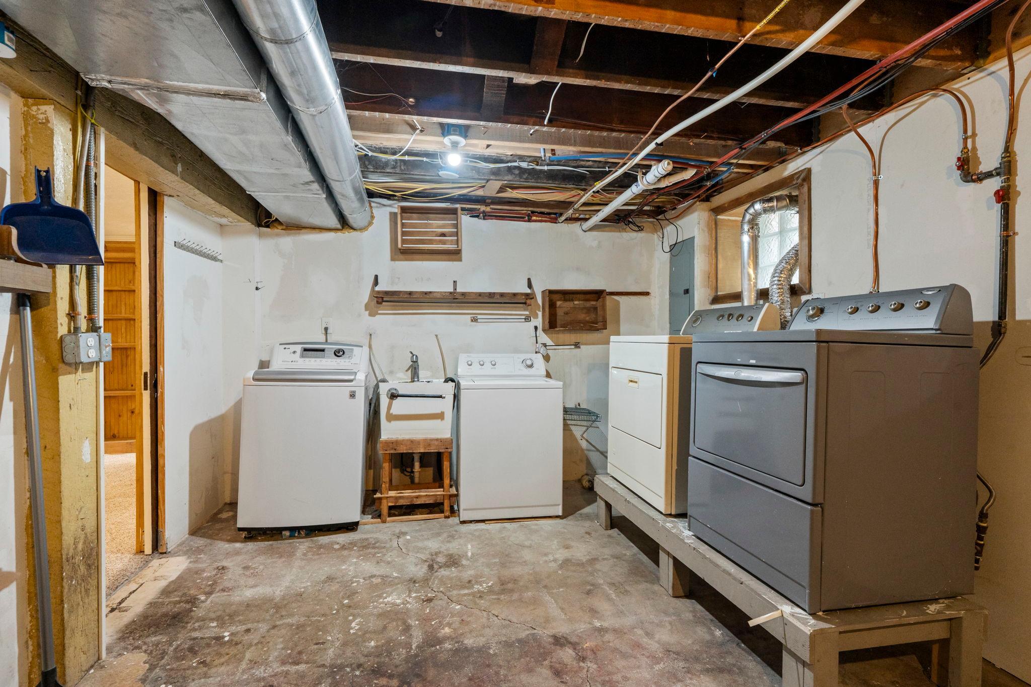 View of Residential Income at 700 Summit Avenue, Saint Paul MN 55105, Saint Paul (71 of 84) - Mike Wilen | Minnesota Team Real Estate