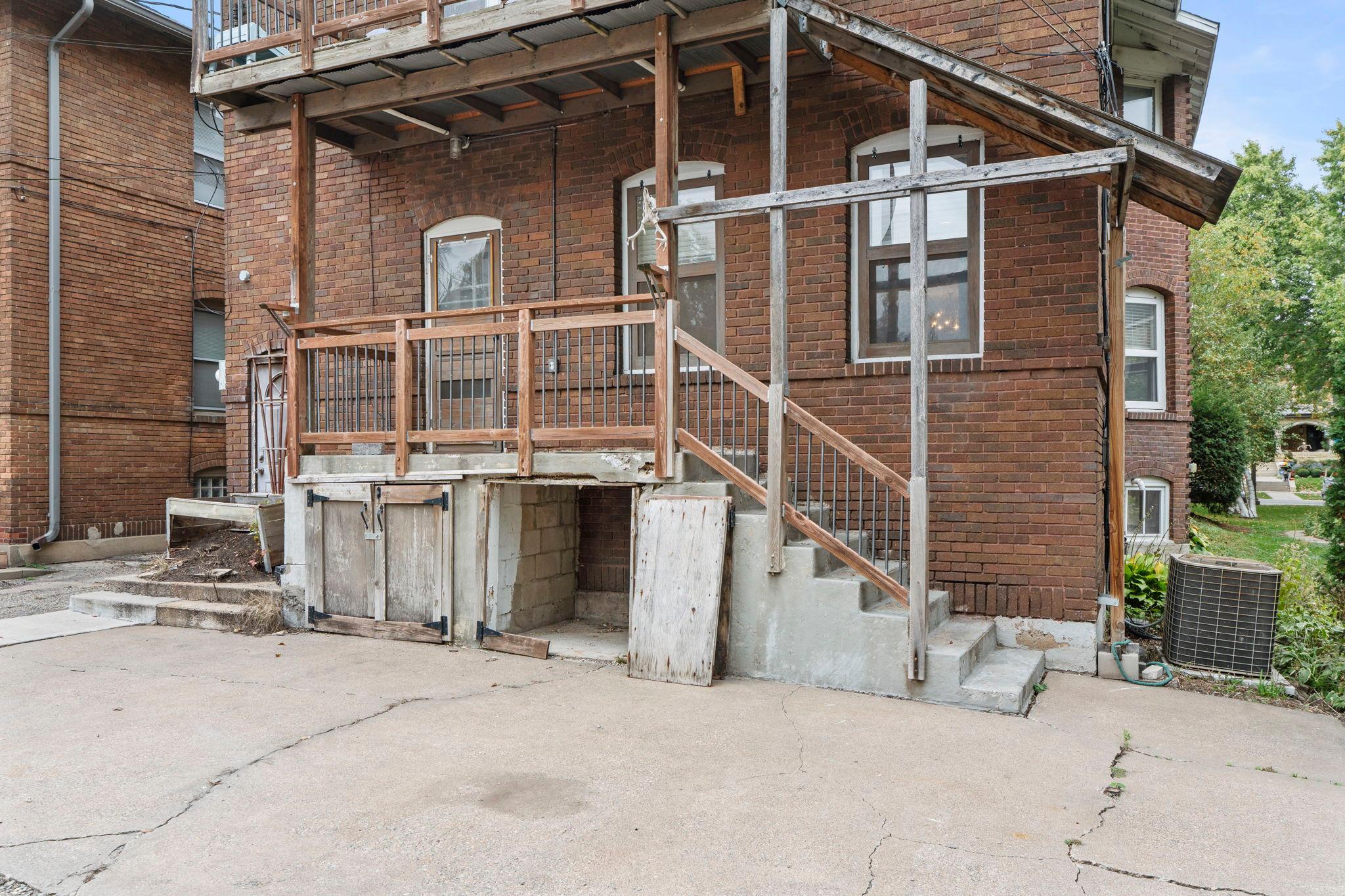 View of Residential Income at 700 Summit Avenue, Saint Paul MN 55105, Saint Paul (77 of 84) - Mike Wilen | Minnesota Team Real Estate