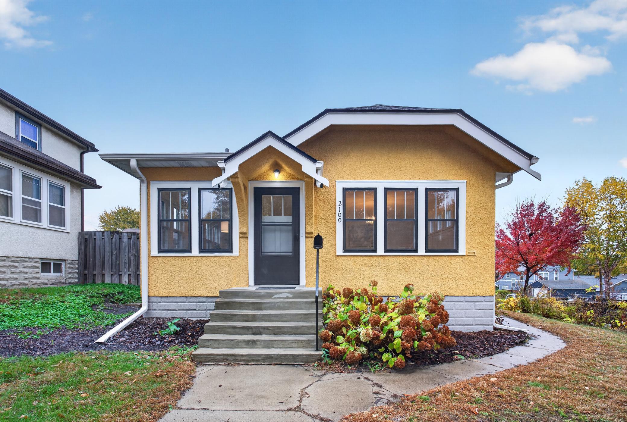 View of Single Family at 2100 Sheridan Avenue, Minneapolis - Mike Wilen | Minnesota Team Real Estate