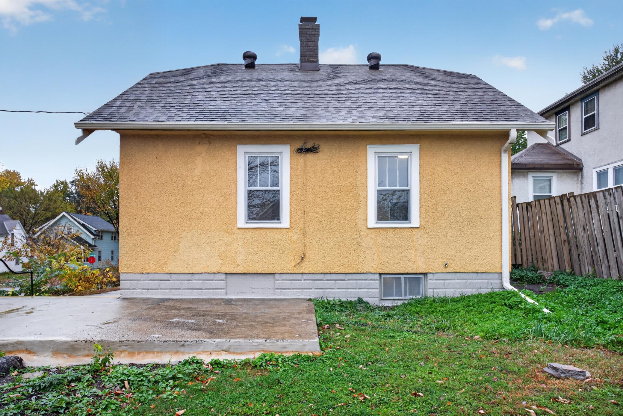 View of Residential at 2100 Sheridan Avenue, Minneapolis MN 55411, Minneapolis (29 of 35) - Mike Wilen | Minnesota Team Real Estate
