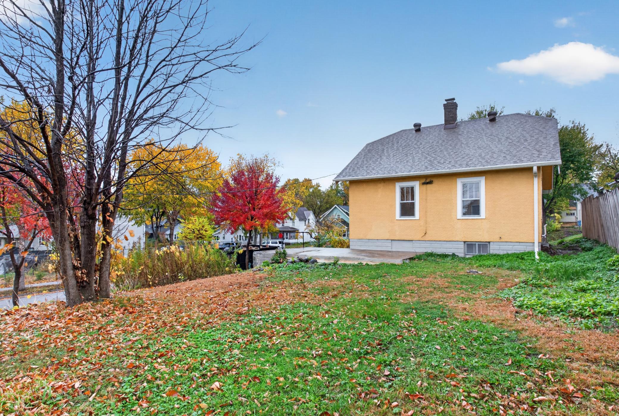 View of Residential at 2100 Sheridan Avenue, Minneapolis MN 55411, Minneapolis (28 of 35) - Mike Wilen | Minnesota Team Real Estate