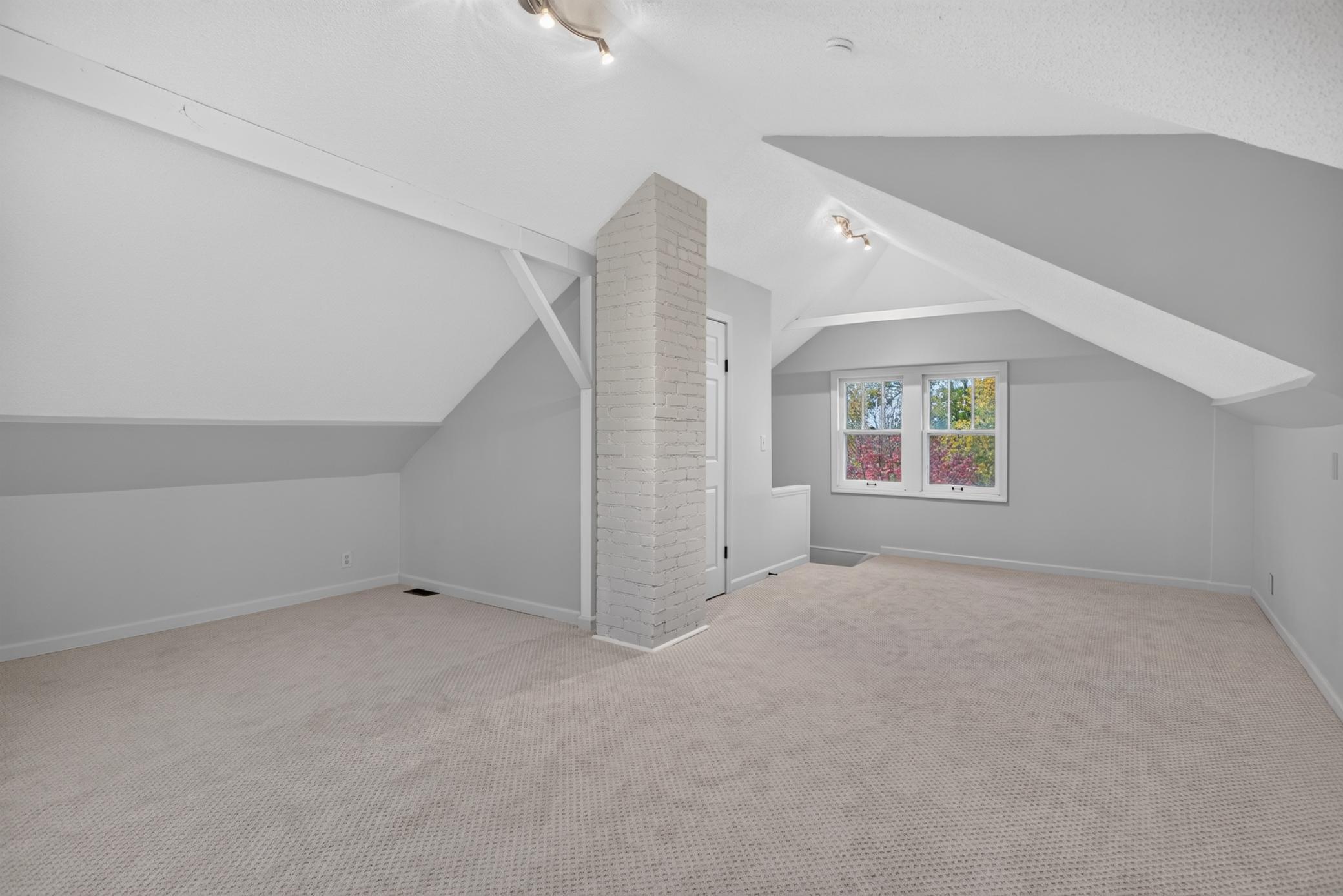 View of Residential at 2100 Sheridan Avenue, Minneapolis MN 55411, Minneapolis (21 of 35) - Mike Wilen | Minnesota Team Real Estate