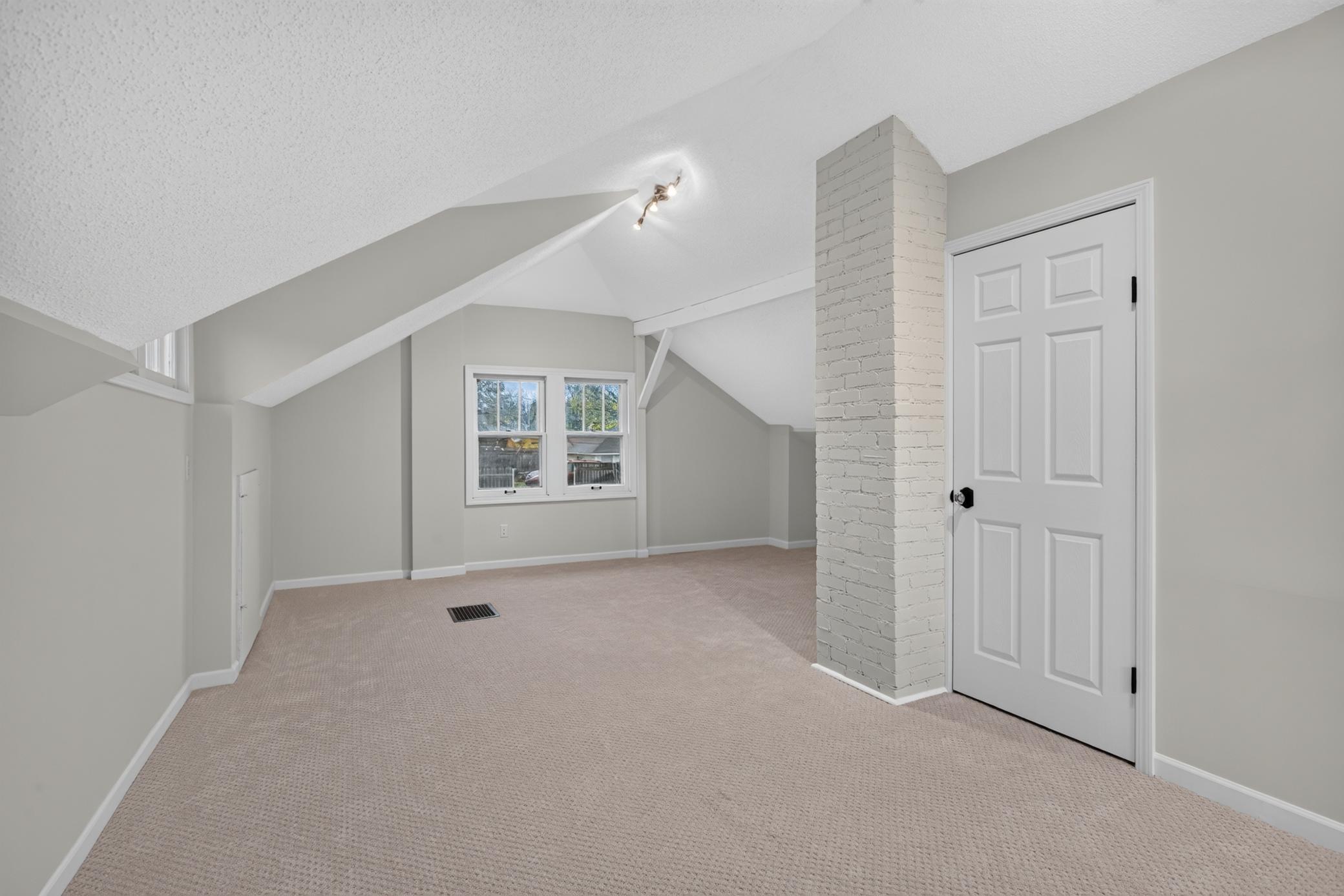 View of Residential at 2100 Sheridan Avenue, Minneapolis MN 55411, Minneapolis (20 of 35) - Mike Wilen | Minnesota Team Real Estate