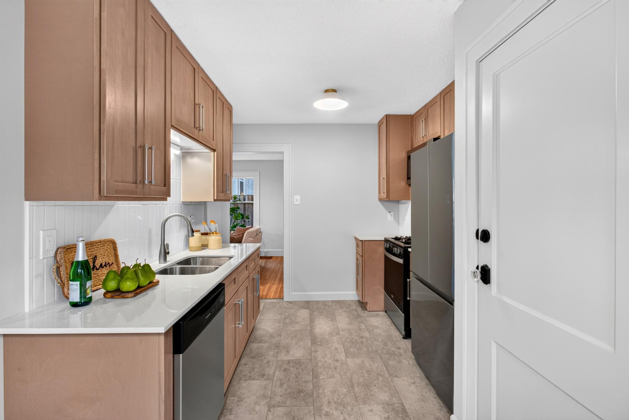View of Residential at 2100 Sheridan Avenue, Minneapolis MN 55411, Minneapolis (2 of 35) - Mike Wilen | Minnesota Team Real Estate