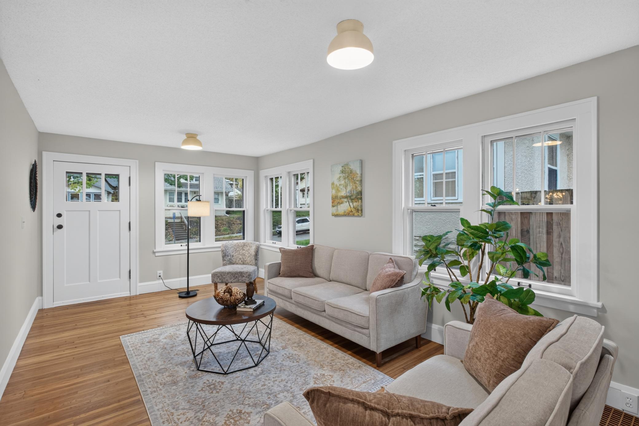 View of Residential at 2100 Sheridan Avenue, Minneapolis MN 55411, Minneapolis (13 of 35) - Mike Wilen | Minnesota Team Real Estate