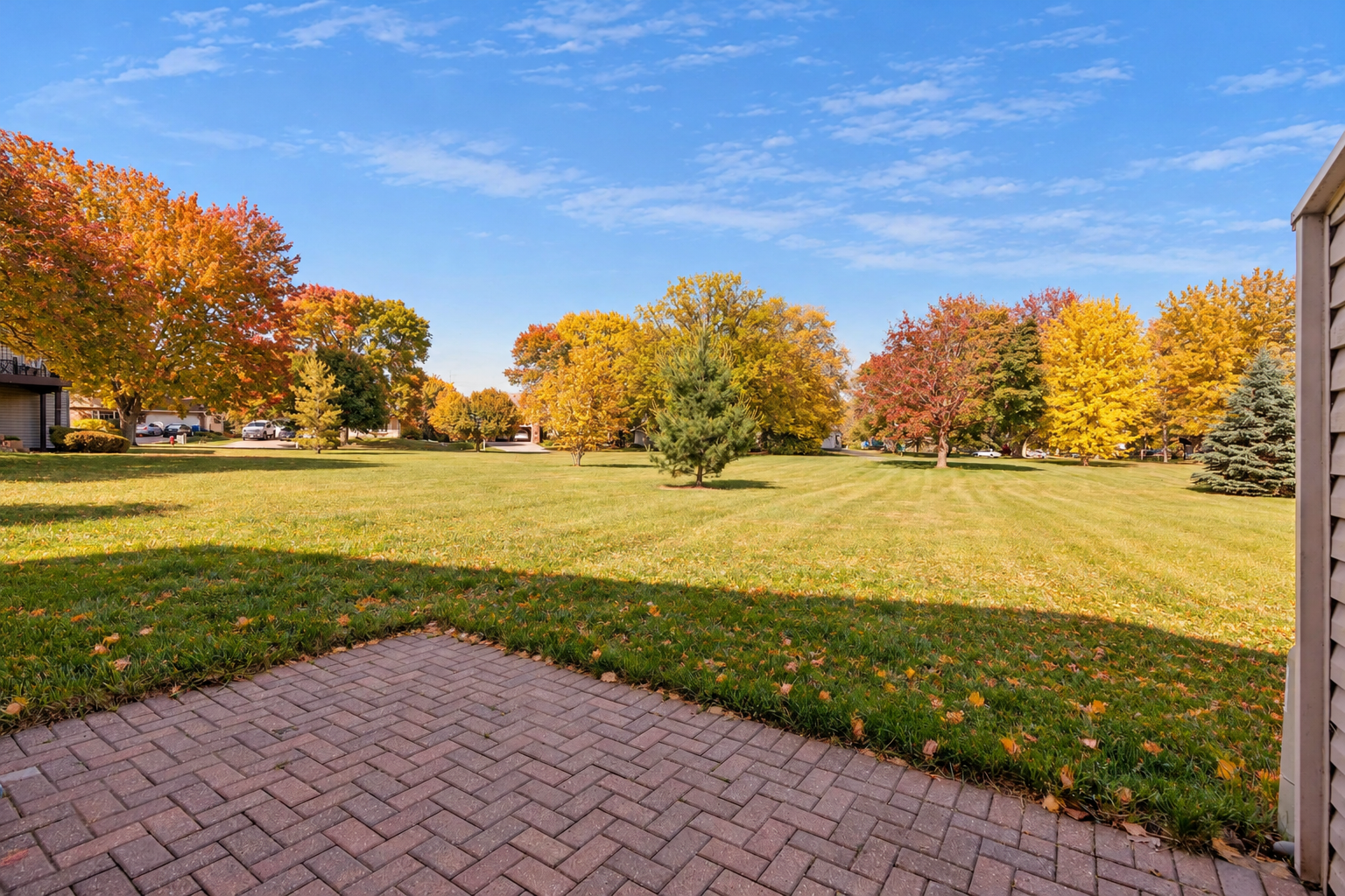 View of Residential at 9558 Kingsview Lane, Maple Grove MN 55369, Maple Grove (16 of 20) - Mike Wilen | Minnesota Team Real Estate