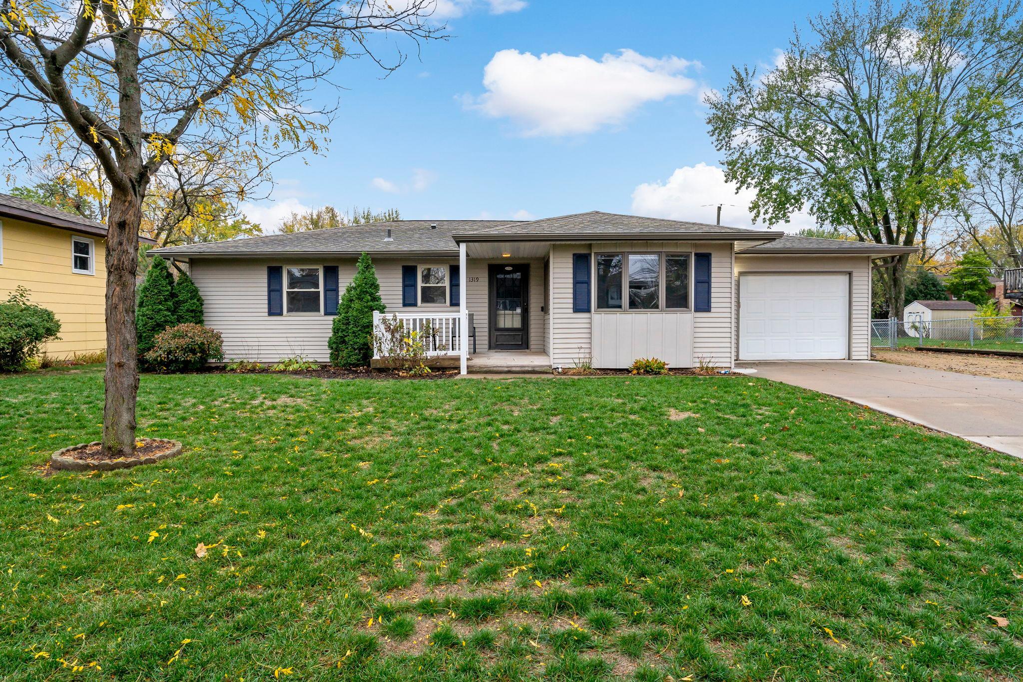 View of Single Family at 1319 18th Street, Hastings - Mike Wilen | Minnesota Team Real Estate