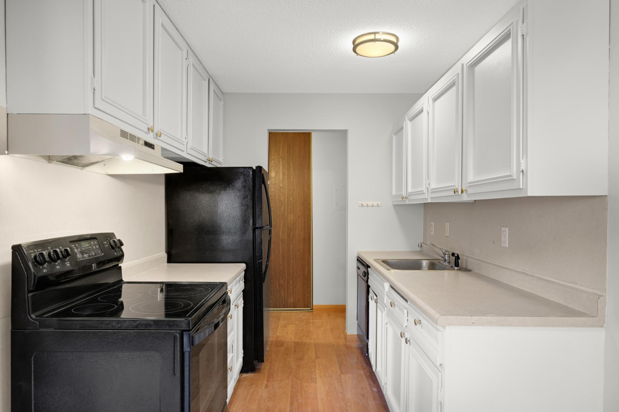 View of Residential at 4548 Cedar Lake Road #2, Saint Louis Park MN 55416, Saint Louis Park (8 of 18) - Mike Wilen | Minnesota Team Real Estate