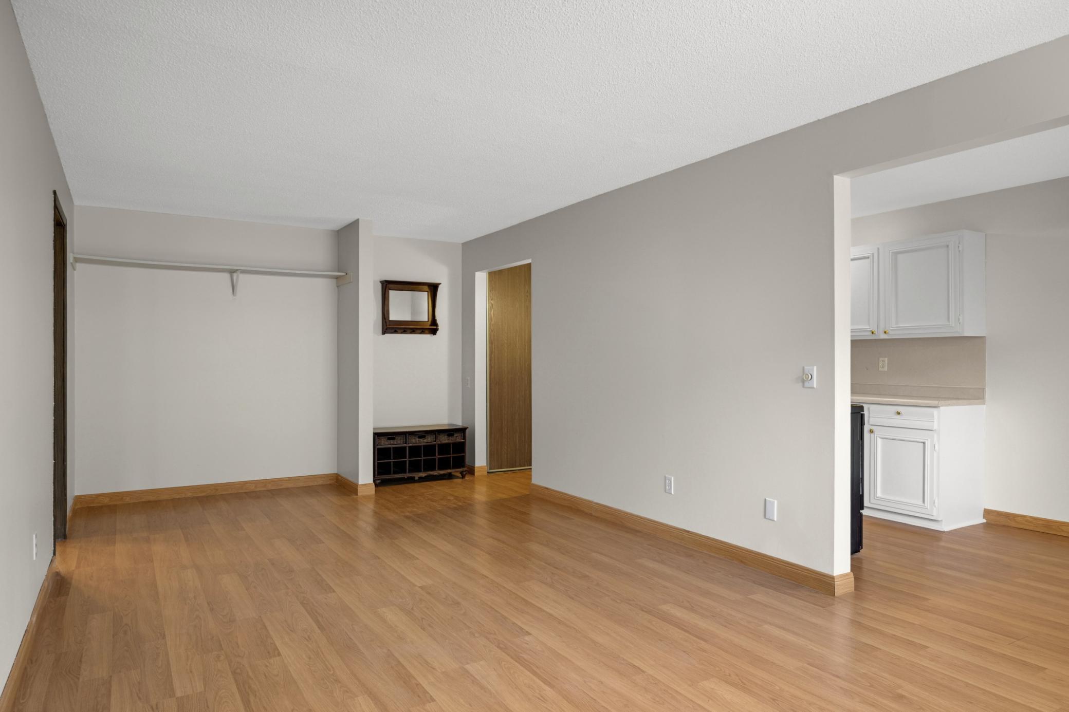 View of Residential at 4548 Cedar Lake Road #2, Saint Louis Park MN 55416, Saint Louis Park (8 of 22) - Mike Wilen | Minnesota Team Real Estate