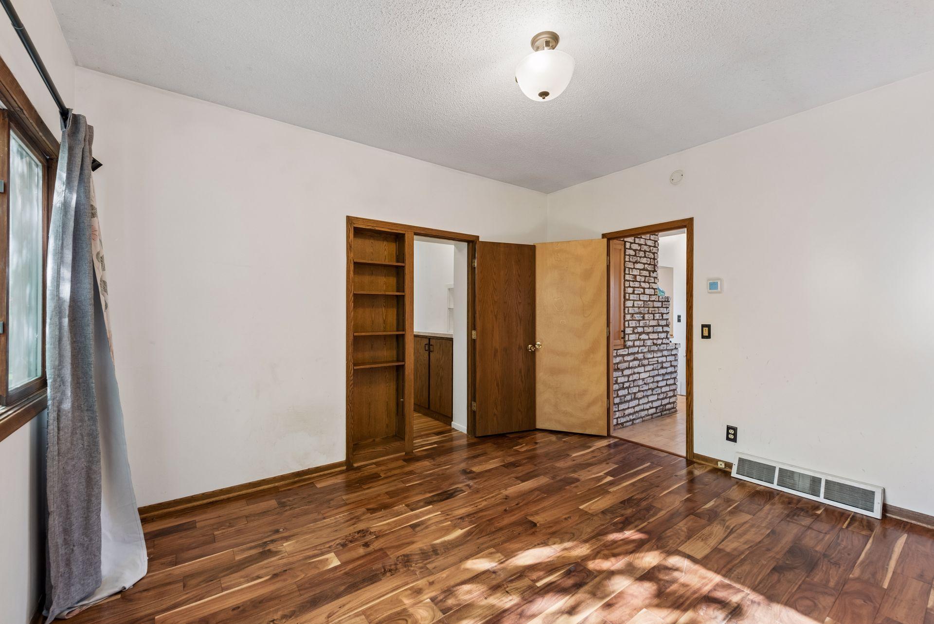 View of Residential at 3971 Wooddale Avenue, Saint Louis Park MN 55416, Saint Louis Park (26 of 42) - Mike Wilen | Minnesota Team Real Estate