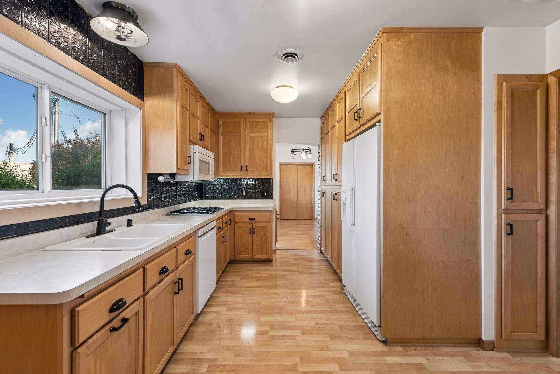 View of Residential at 3971 Wooddale Avenue, Saint Louis Park MN 55416, Saint Louis Park (10 of 42) - Mike Wilen | Minnesota Team Real Estate