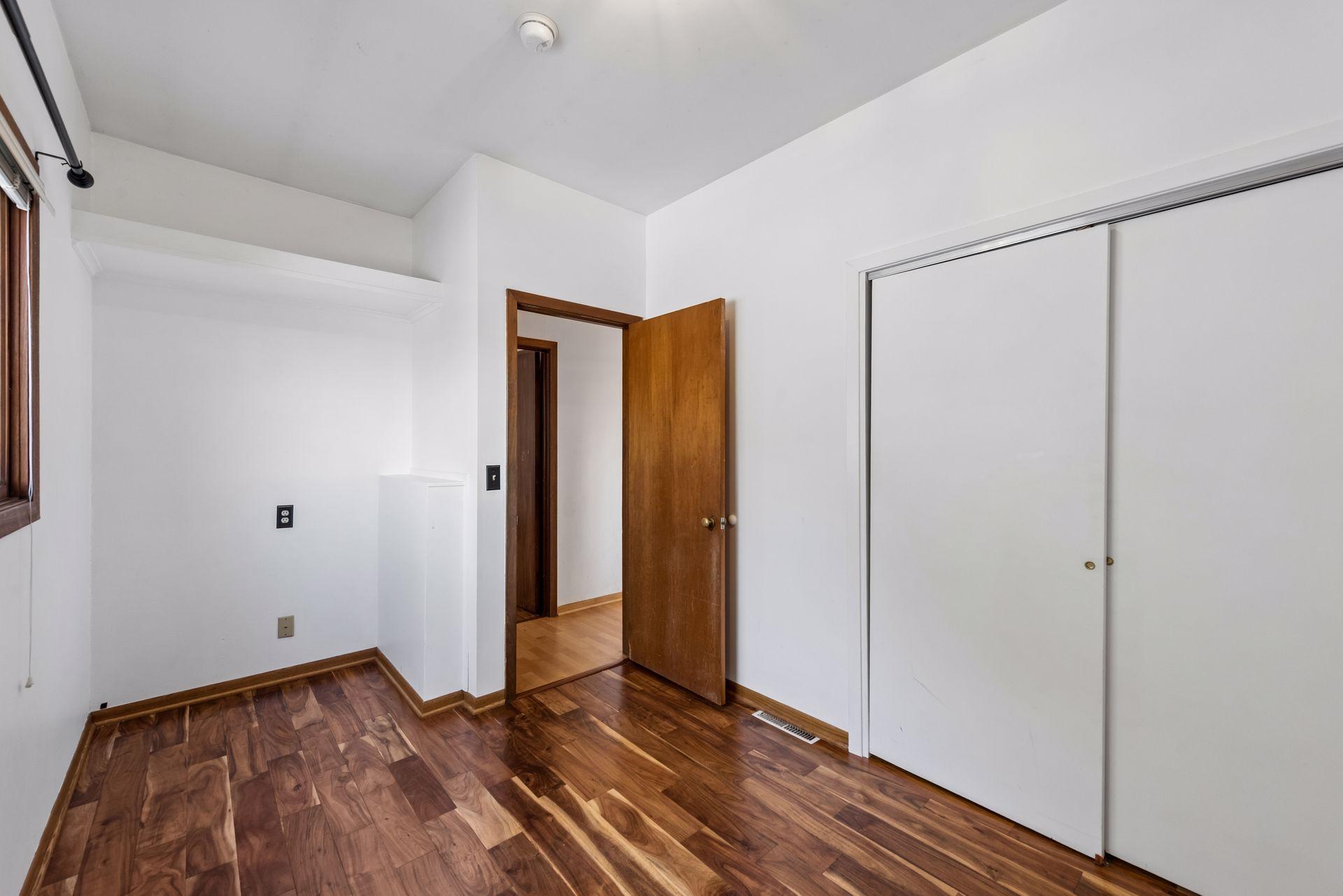 View of Residential at 3971 Wooddale Avenue, Saint Louis Park MN 55416, Saint Louis Park (24 of 42) - Mike Wilen | Minnesota Team Real Estate