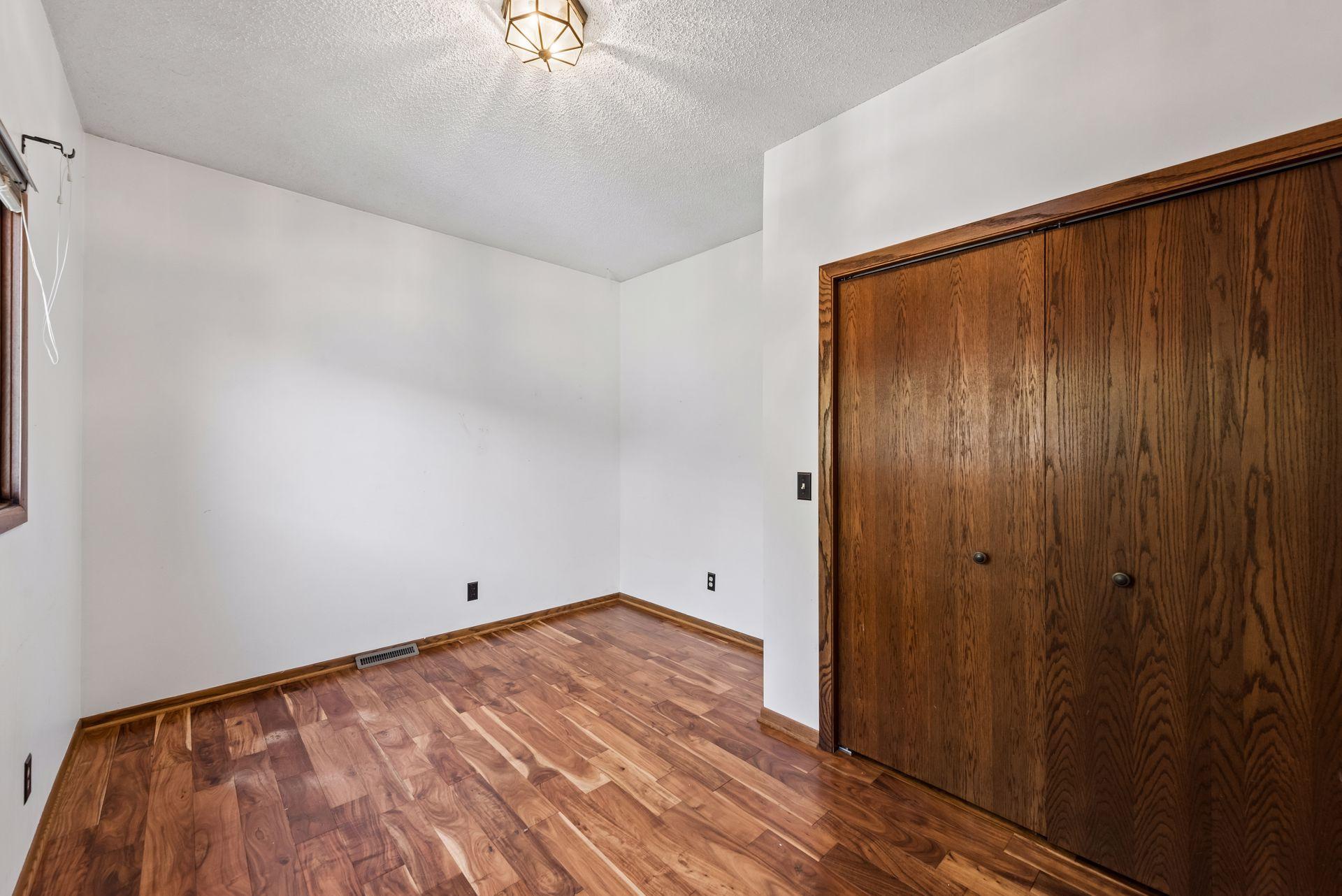 View of Residential at 3971 Wooddale Avenue, Saint Louis Park MN 55416, Saint Louis Park (27 of 42) - Mike Wilen | Minnesota Team Real Estate
