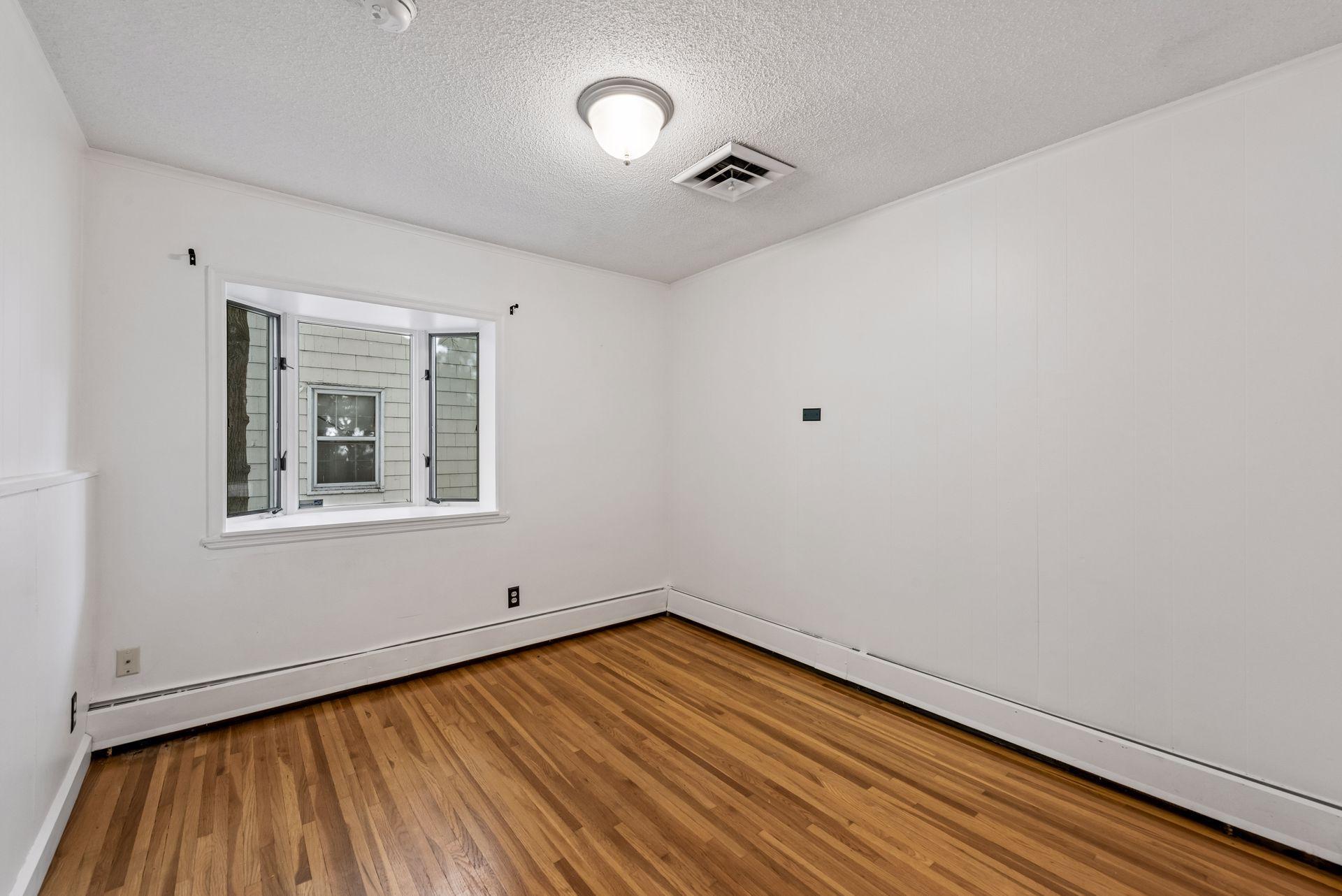 View of Residential at 3971 Wooddale Avenue, Saint Louis Park MN 55416, Saint Louis Park (14 of 42) - Mike Wilen | Minnesota Team Real Estate