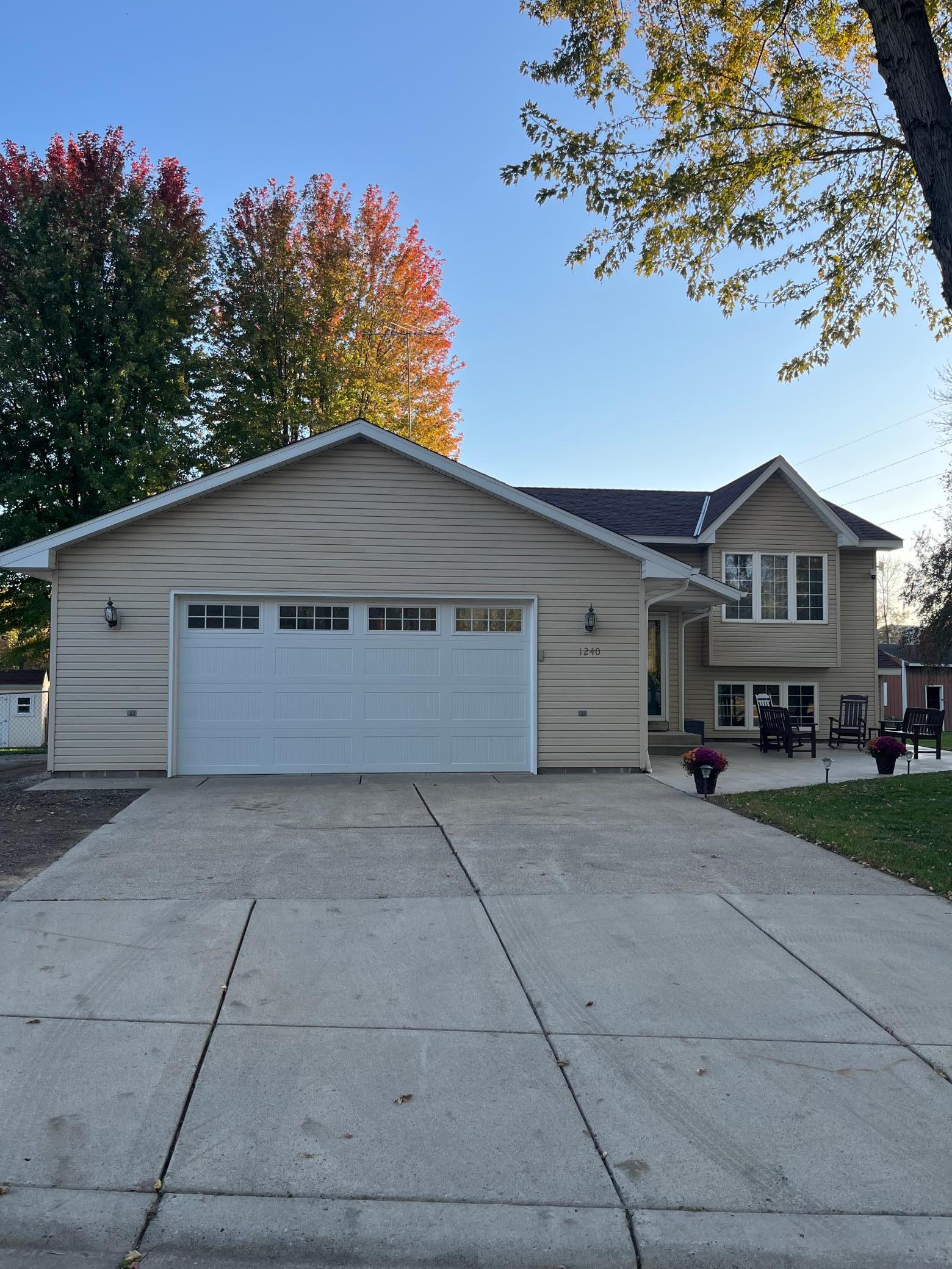 View of Single Family at 1240 8th Street, Howard Lake - Mike Wilen | Minnesota Team Real Estate