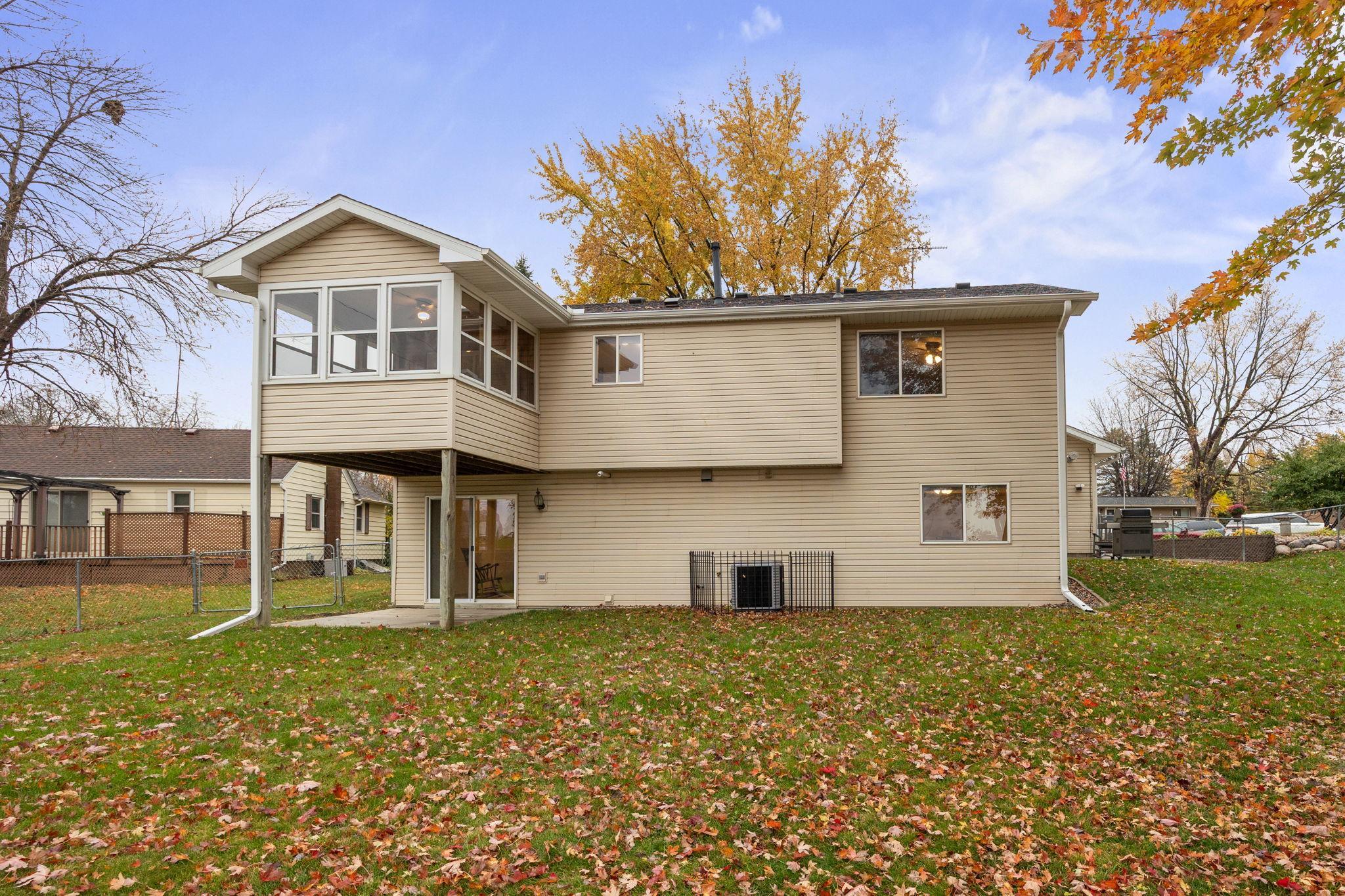 View of Residential at 1240 8th Street, Howard Lake MN 55349, Howard Lake (31 of 34) - Mike Wilen | Minnesota Team Real Estate