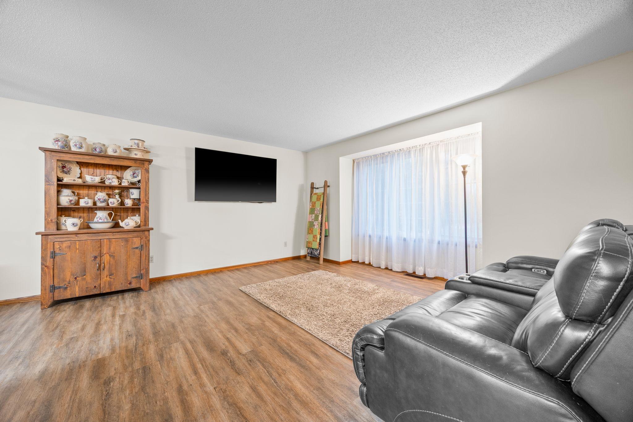 View of Residential at 1240 8th Street, Howard Lake MN 55349, Howard Lake (9 of 34) - Mike Wilen | Minnesota Team Real Estate