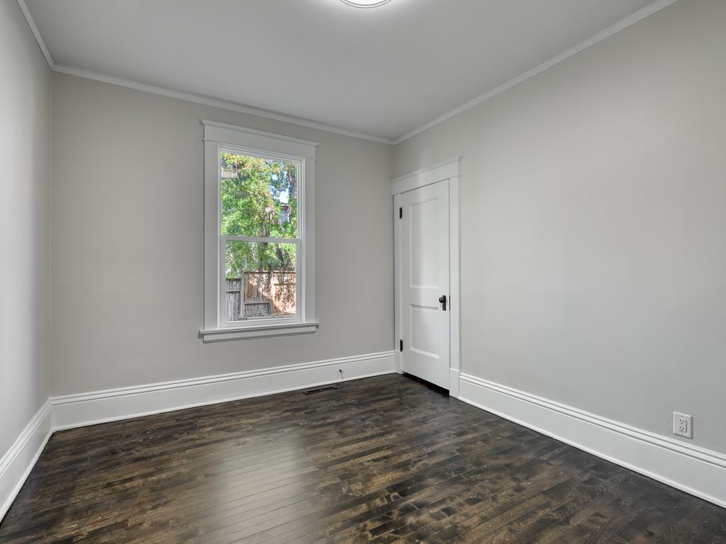View of Residential Income at 203 Chatsworth Street, Saint Paul MN 55105, Saint Paul (10 of 46) - Mike Wilen | Minnesota Team Real Estate