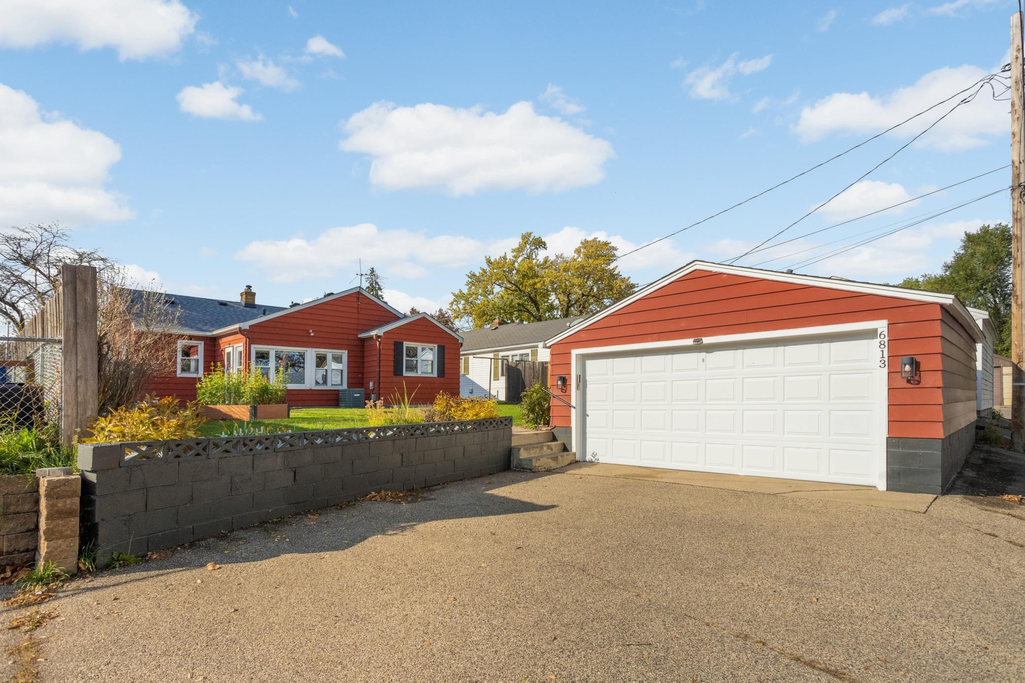 View of Residential at 6813 Vincent Avenue, Richfield MN 55423, Richfield (24 of 30) - Mike Wilen | Minnesota Team Real Estate