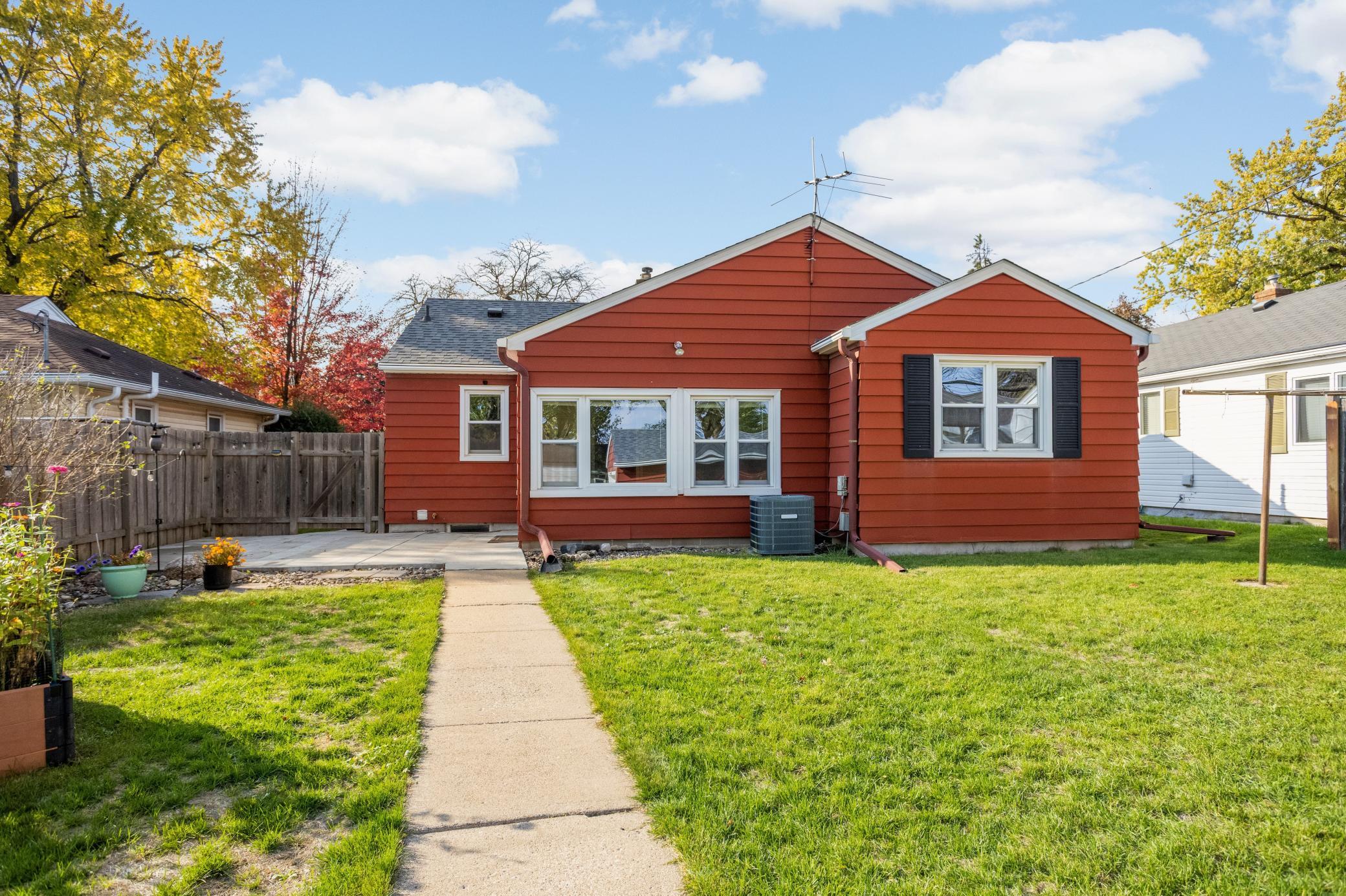 View of Residential at 6813 Vincent Avenue, Richfield MN 55423, Richfield (23 of 30) - Mike Wilen | Minnesota Team Real Estate