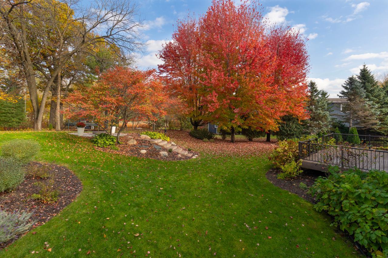 View of Residential at 20750 Parkview Lane, Excelsior MN 55331, Excelsior (80 of 84) - Mike Wilen | Minnesota Team Real Estate