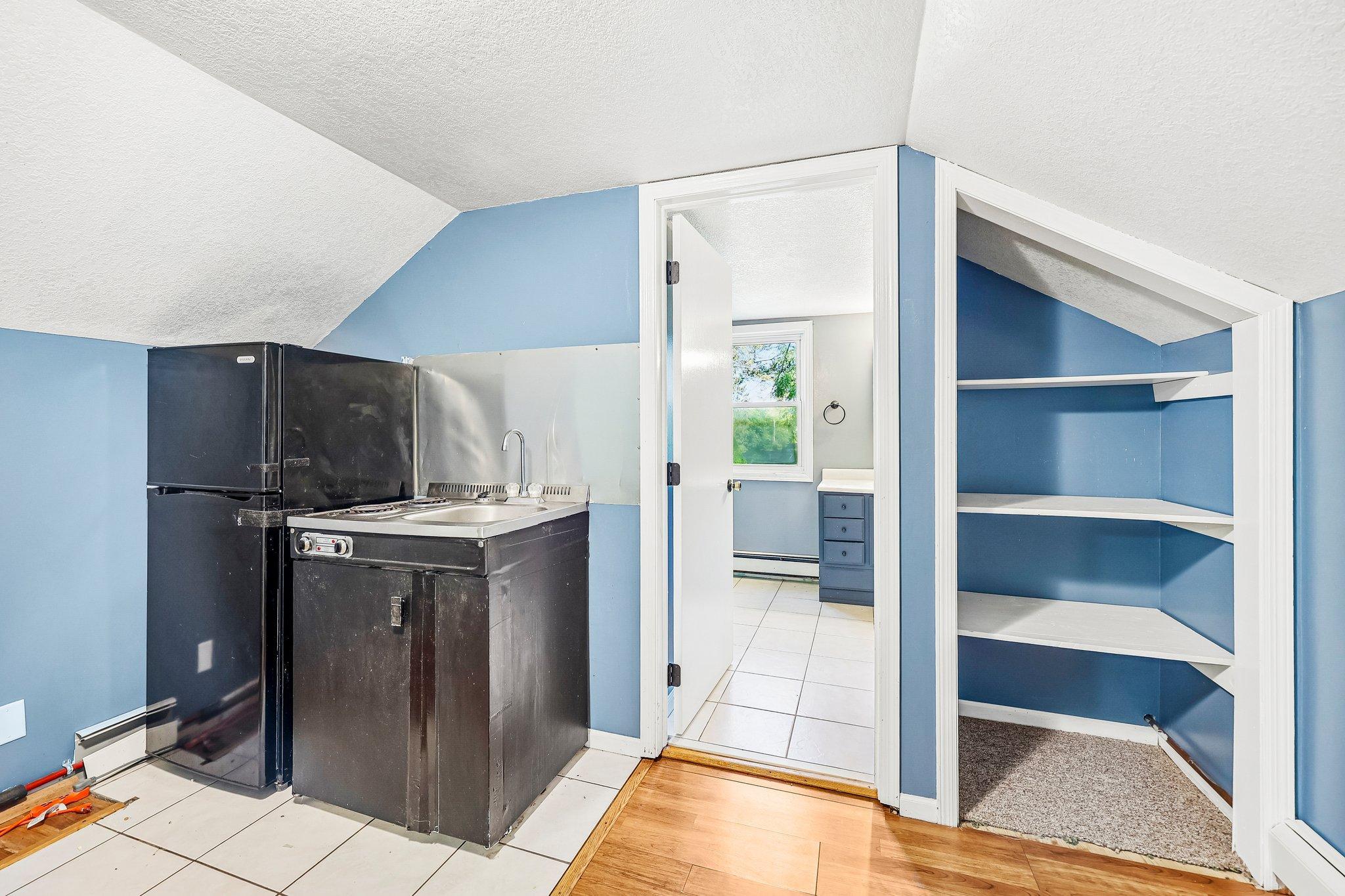 View of Residential Income at 2347 Western Avenue, Roseville MN 55113, Roseville (20 of 28) - Mike Wilen | Minnesota Team Real Estate