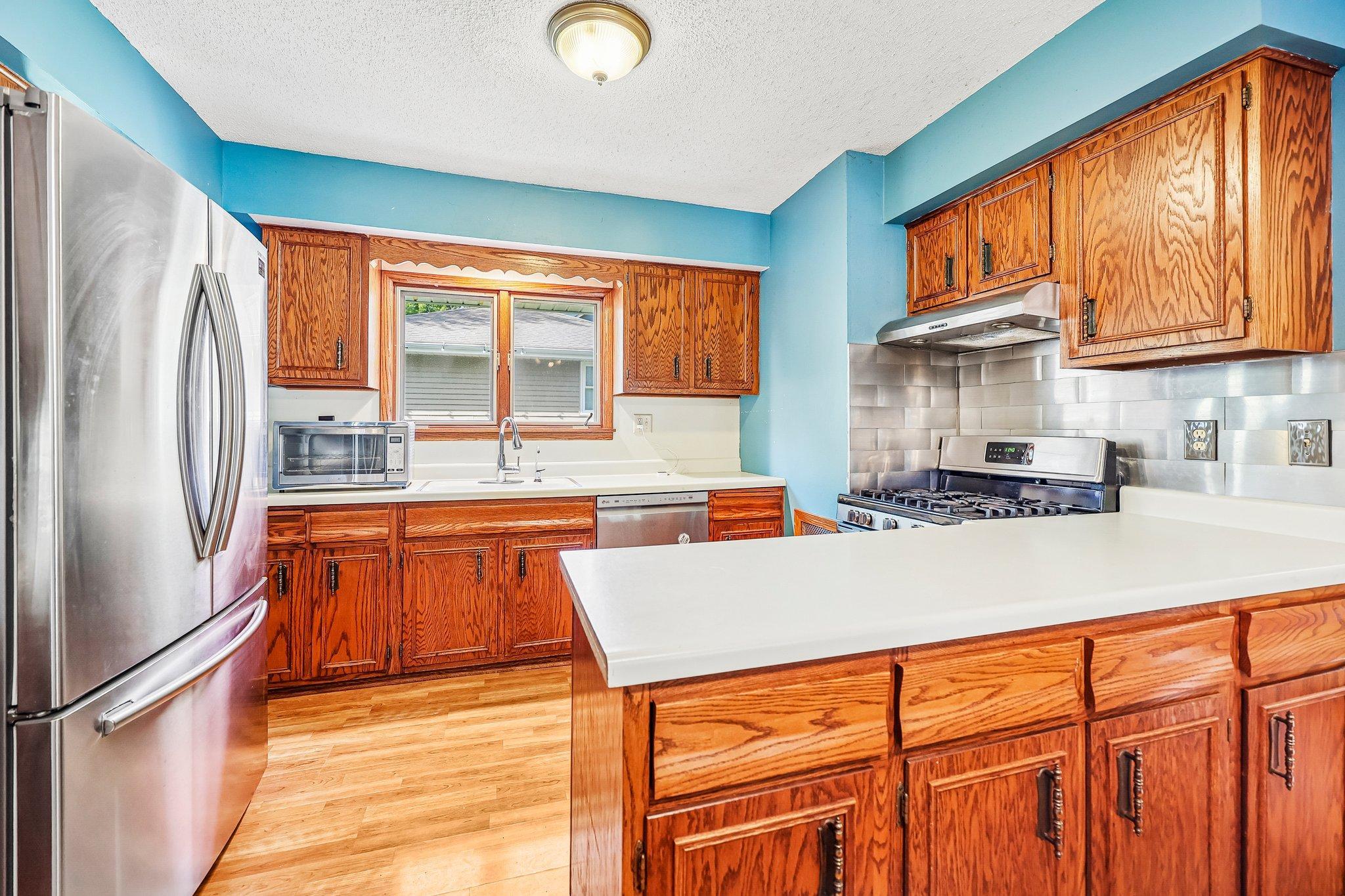 View of Residential Income at 2347 Western Avenue, Roseville MN 55113, Roseville (5 of 28) - Mike Wilen | Minnesota Team Real Estate