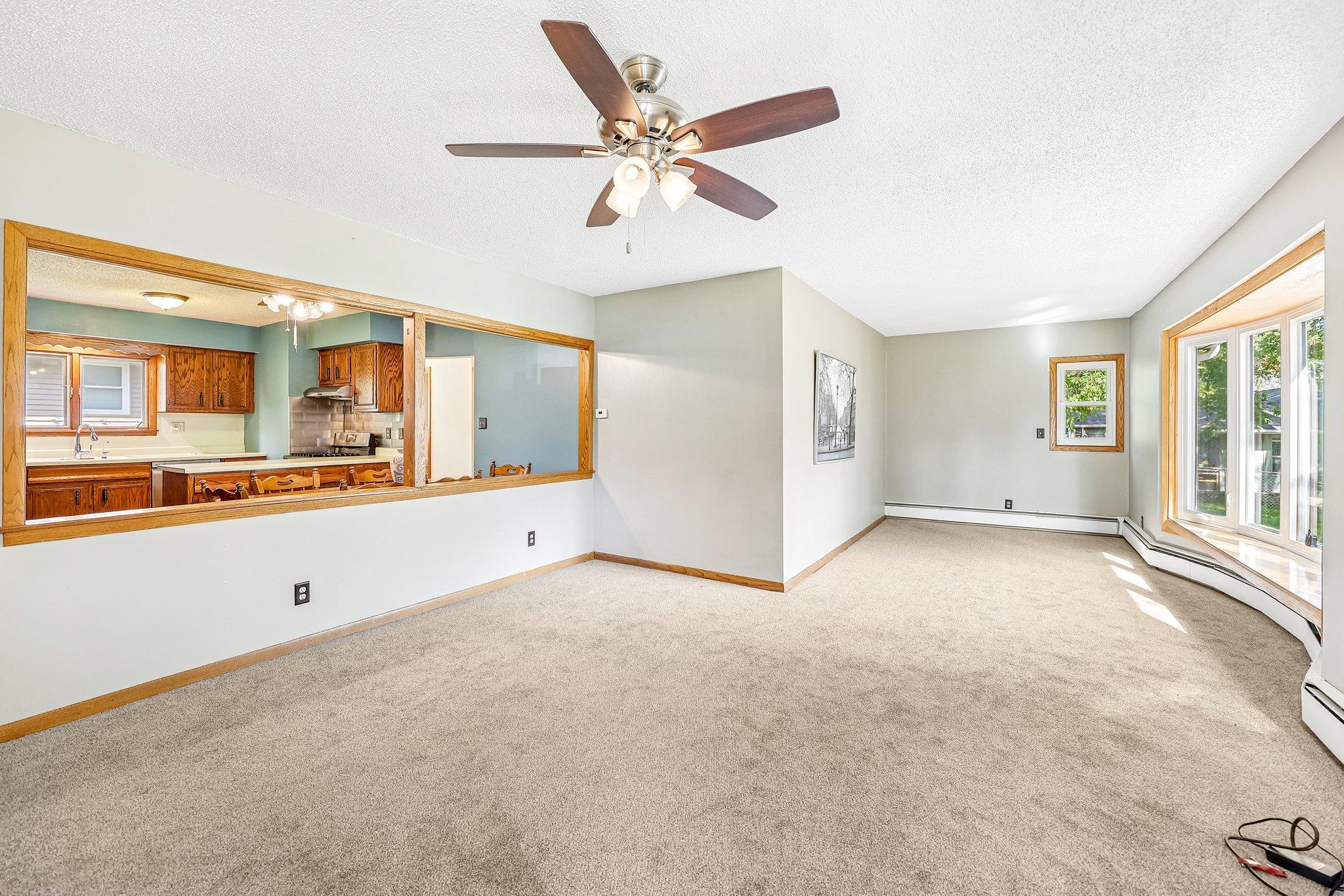 View of Residential Income at 2347 Western Avenue, Roseville MN 55113, Roseville (24 of 28) - Mike Wilen | Minnesota Team Real Estate