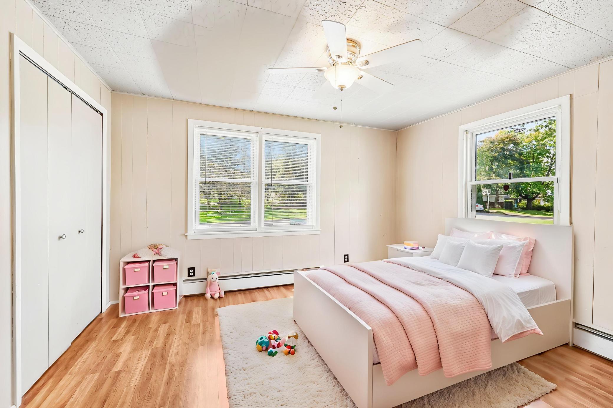 View of Residential Income at 2347 Western Avenue, Roseville MN 55113, Roseville (9 of 28) - Mike Wilen | Minnesota Team Real Estate