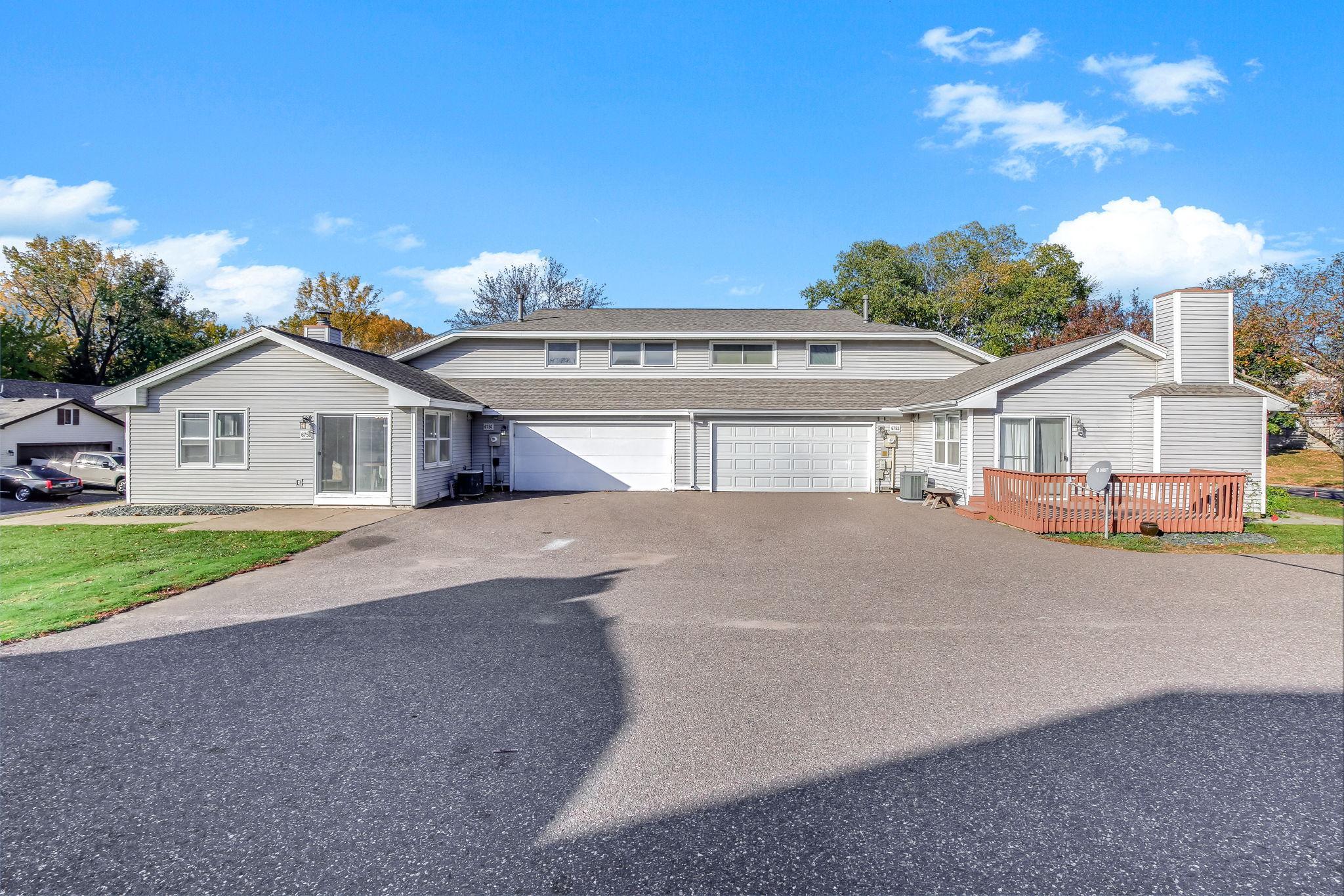 View of Residential at 6750 Gretchen Court, Oakdale MN 55128, Oakdale (23 of 28) - Mike Wilen | Minnesota Team Real Estate