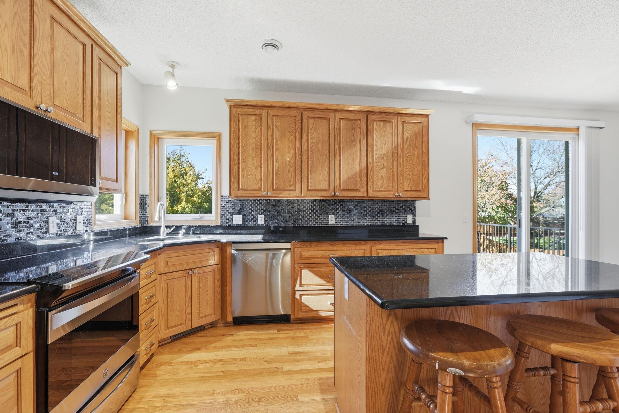 View of Residential at 9915 Chestnut Avenue, Brooklyn Park MN 55443, Brooklyn Park (19 of 64) - Mike Wilen | Minnesota Team Real Estate