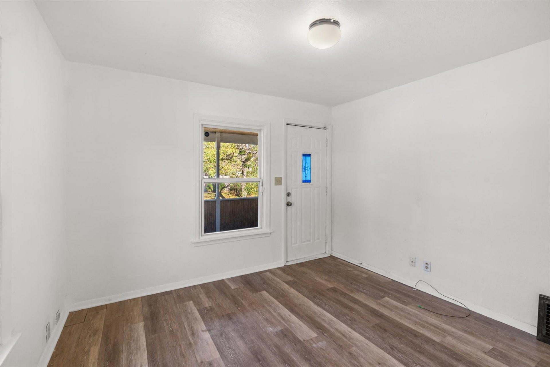 View of Residential at 112 Lawson Avenue, Saint Paul MN 55117, Saint Paul (15 of 41) - Mike Wilen | Minnesota Team Real Estate