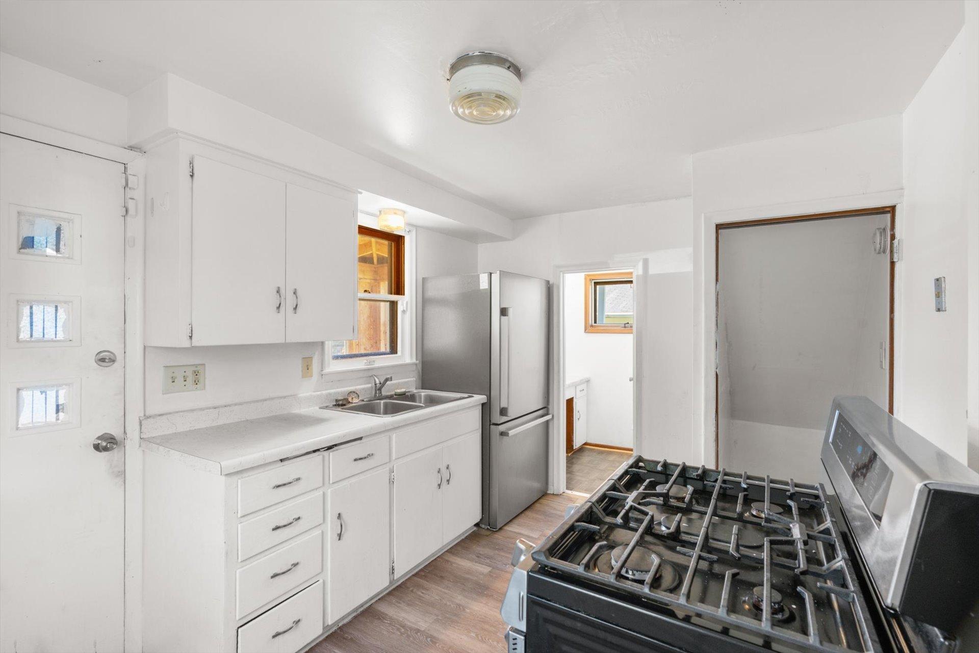 View of Residential at 112 Lawson Avenue, Saint Paul MN 55117, Saint Paul (4 of 41) - Mike Wilen | Minnesota Team Real Estate