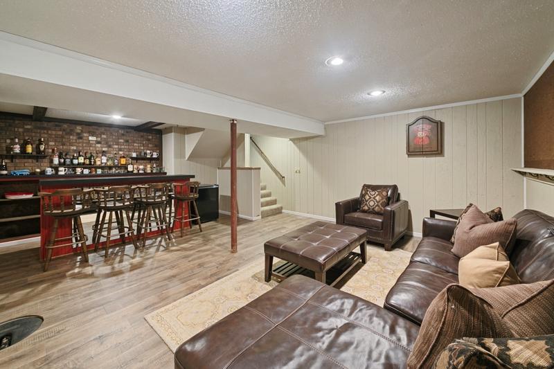 View of Residential at 664 Greenway Avenue, Oakdale MN 55128, Oakdale (24 of 33) - Mike Wilen | Minnesota Team Real Estate