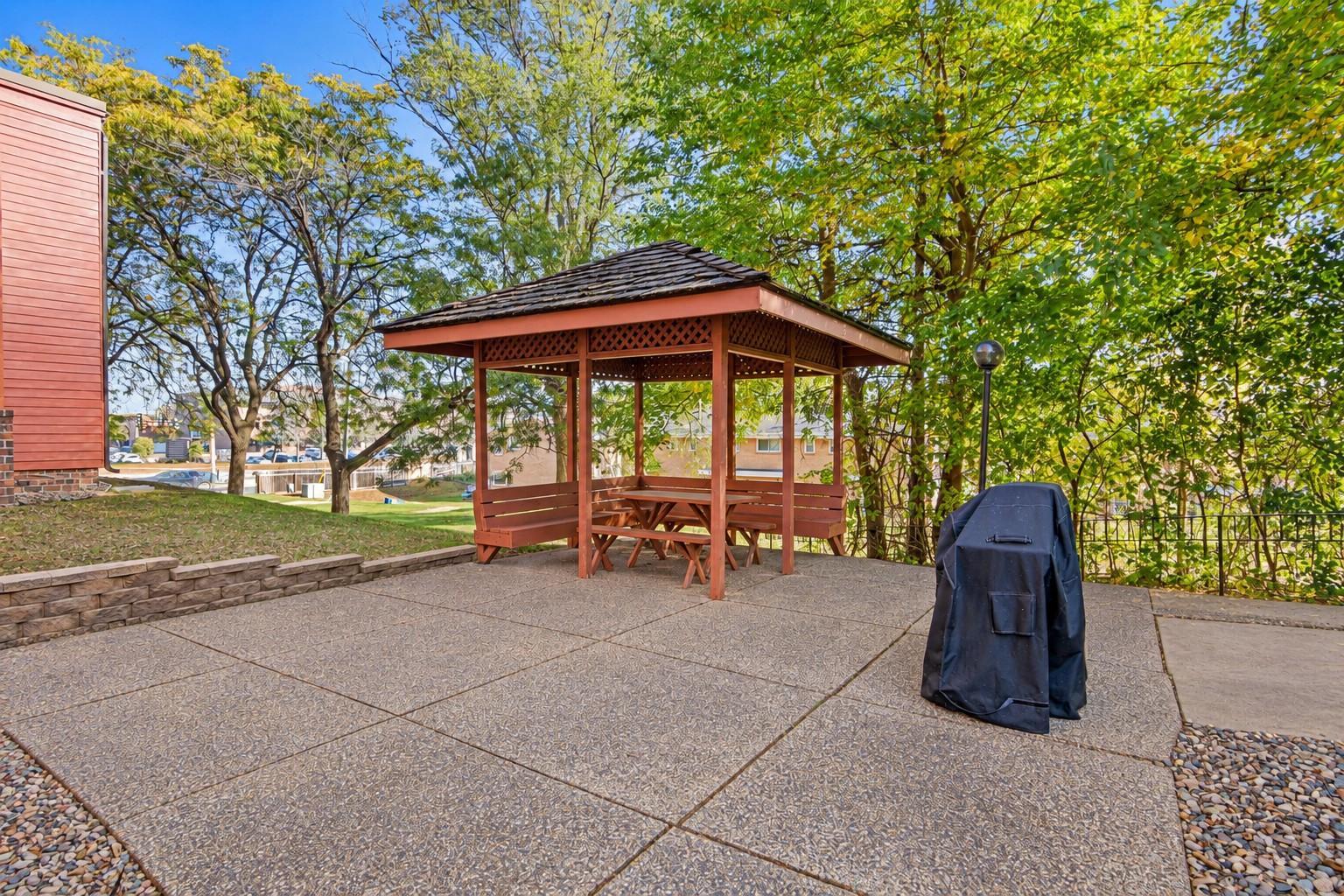 View of Residential at 8025 Xerxes Avenue #216, Bloomington MN 55431, Bloomington (34 of 38) - Mike Wilen | Minnesota Team Real Estate