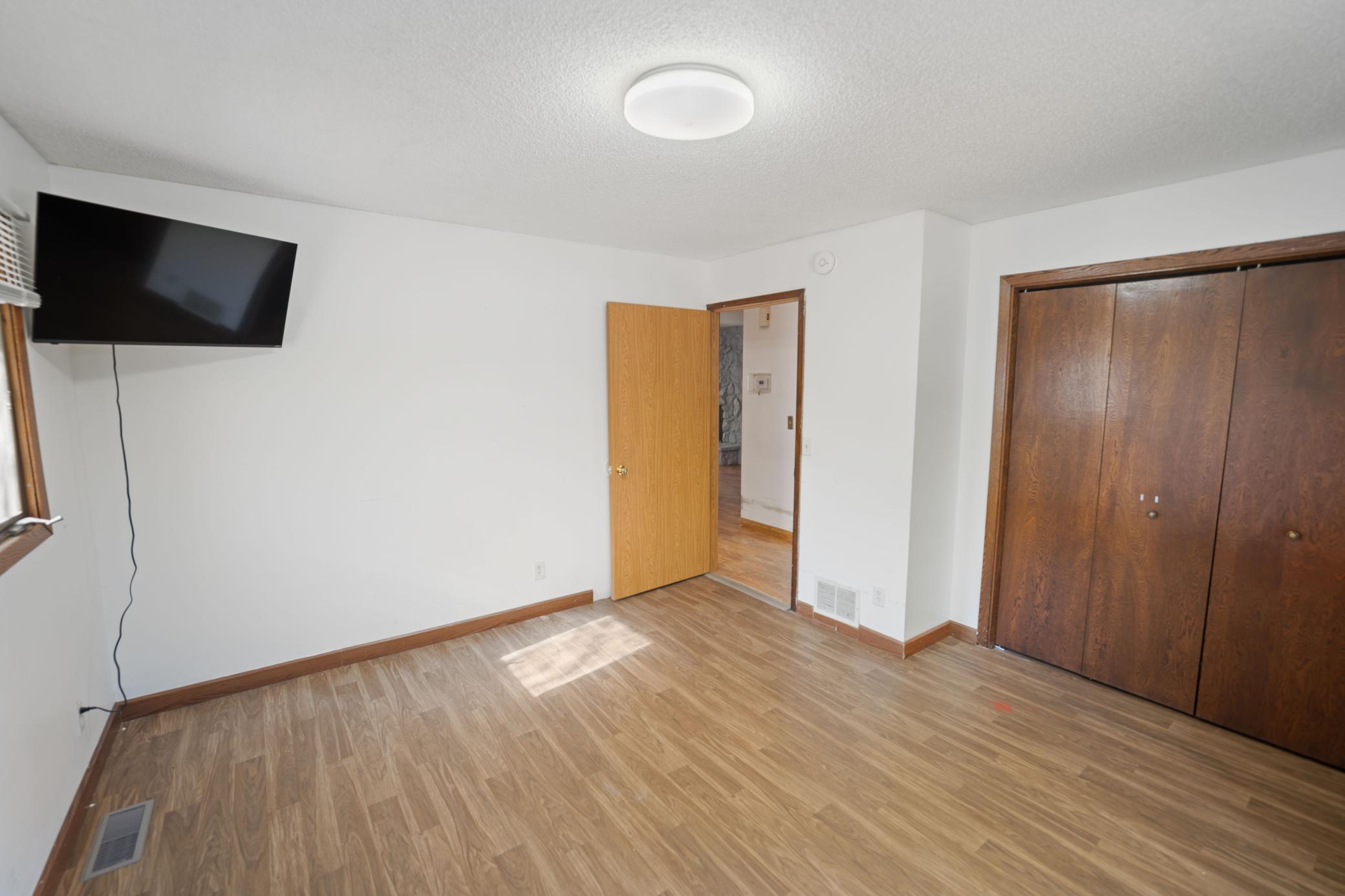 View of Residential at 6517 Edgewood Avenue, Brooklyn Park MN 55428, Brooklyn Park (9 of 21) - Mike Wilen | Minnesota Team Real Estate