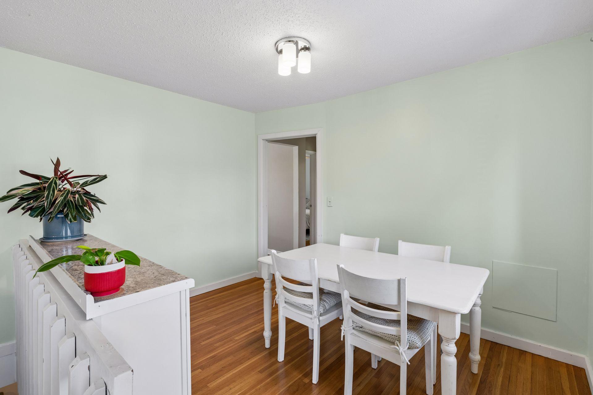 View of Residential at 6621 Xerxes Avenue, Richfield MN 55423, Richfield (12 of 32) - Mike Wilen | Minnesota Team Real Estate