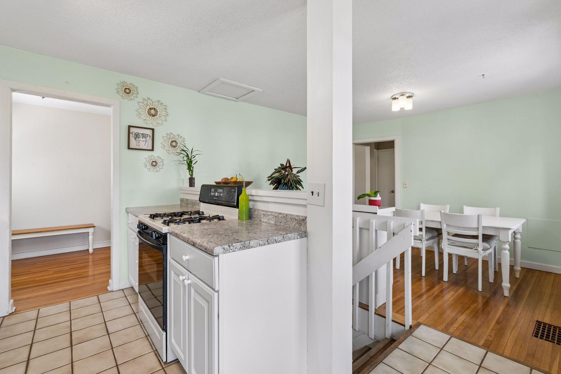 View of Residential at 6621 Xerxes Avenue, Richfield MN 55423, Richfield (11 of 32) - Mike Wilen | Minnesota Team Real Estate