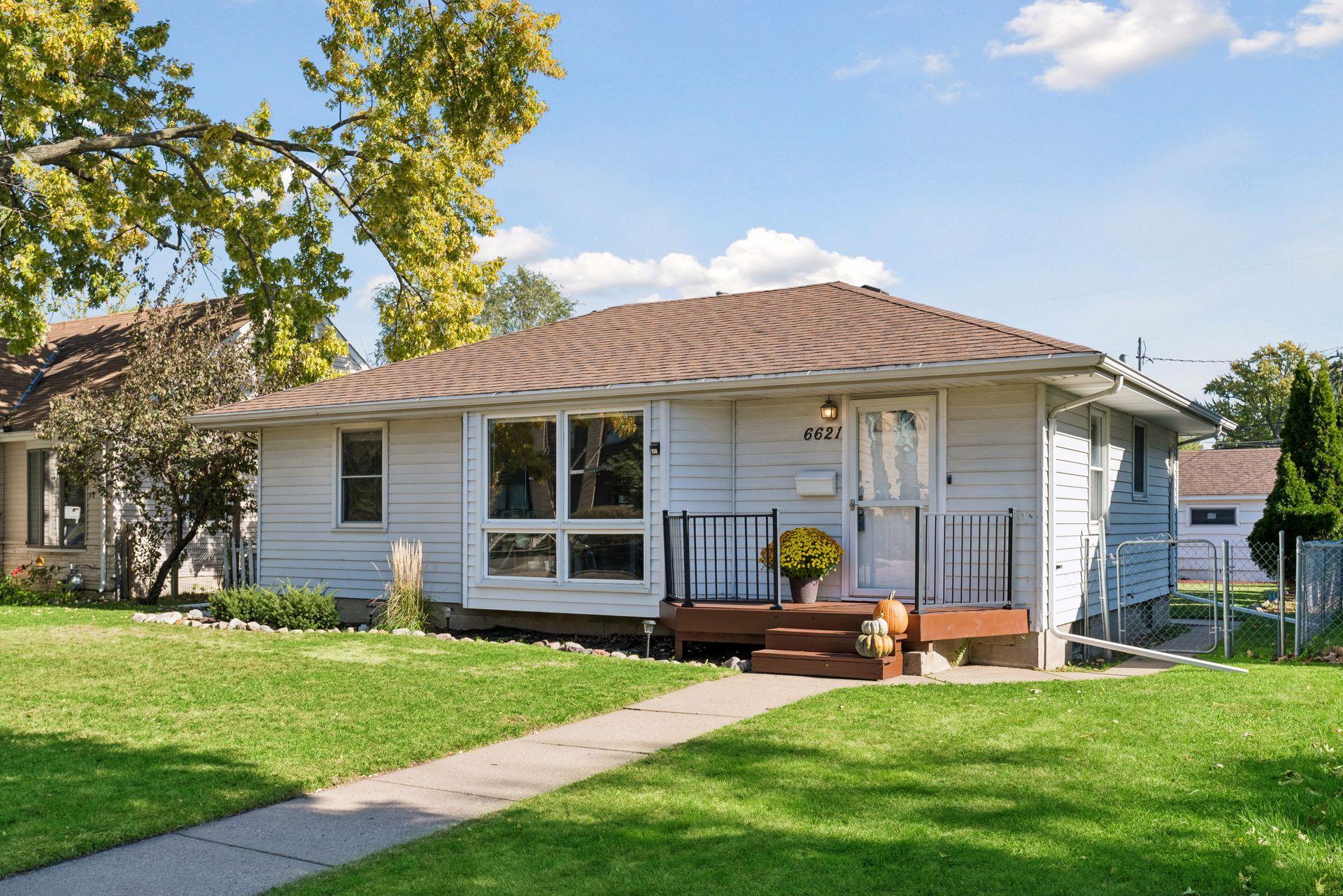 View of Single Family at 6621 Xerxes Avenue, Richfield - Mike Wilen | Minnesota Team Real Estate
