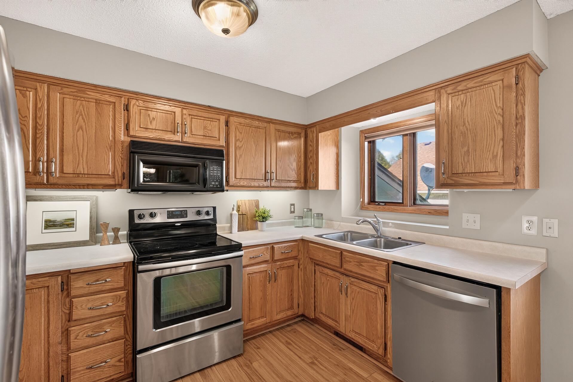 View of Residential at 8026 173rd Street, Lakeville MN 55044, Lakeville (8 of 28) - Mike Wilen | Minnesota Team Real Estate